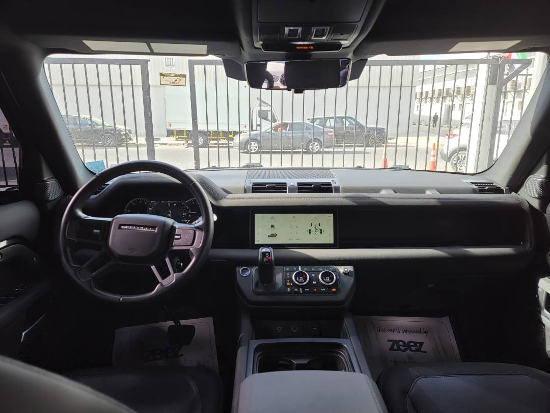2022 LAND ROVER DEFENDER 110 X-DYNAMIC SE — 33802 KM — Lot 63108693 — Al Quoz - Marhaba Auctions Used Cars - Image 10