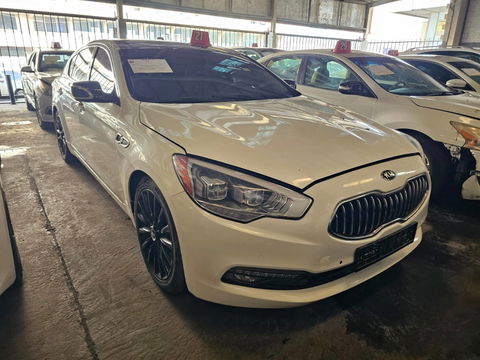 KIA K900