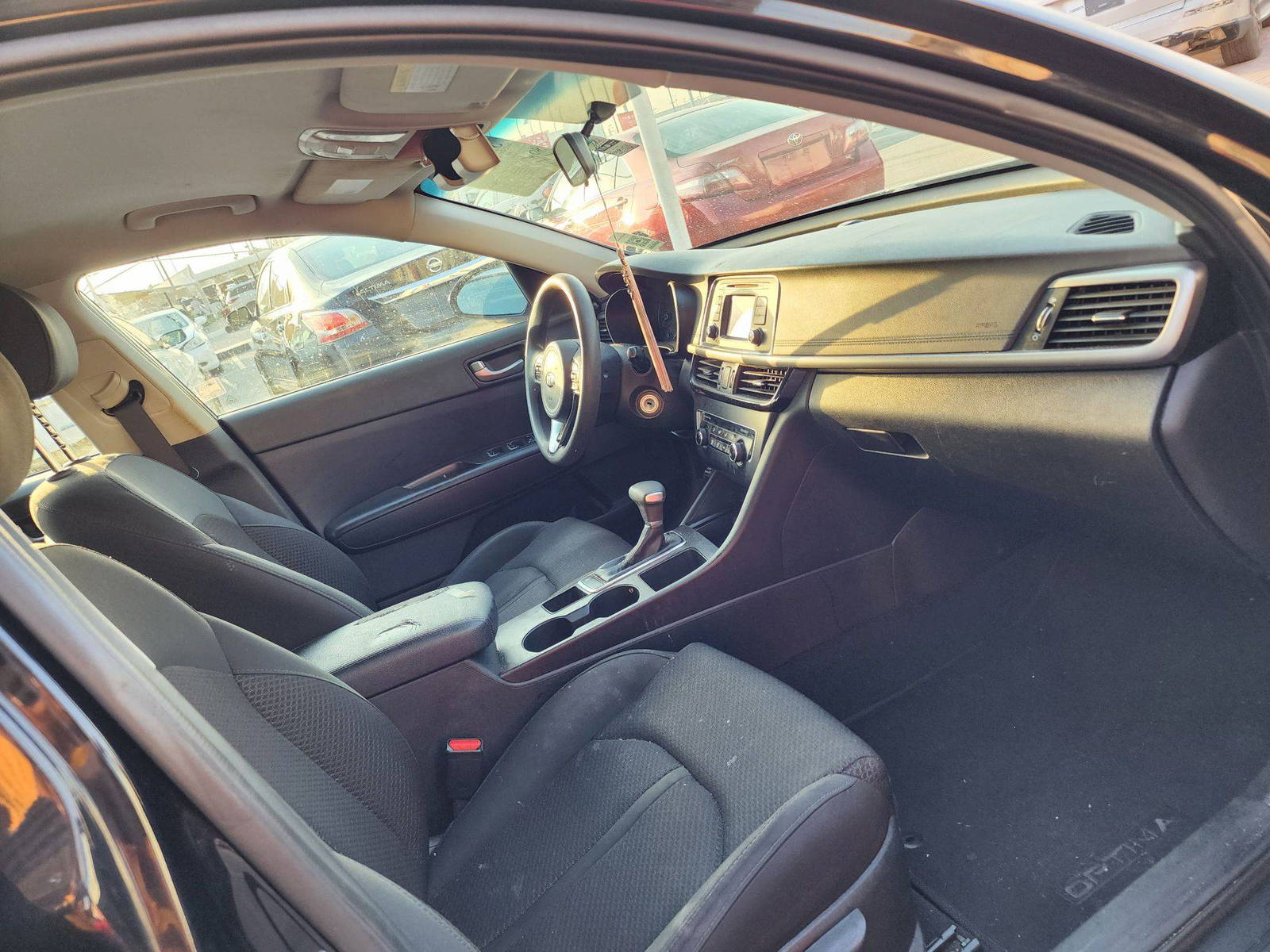 2016 KIA OPTIMA — 186789 Miles — Lot 39113448 — Souq - Marhaba Auctions Used Cars - Image 5