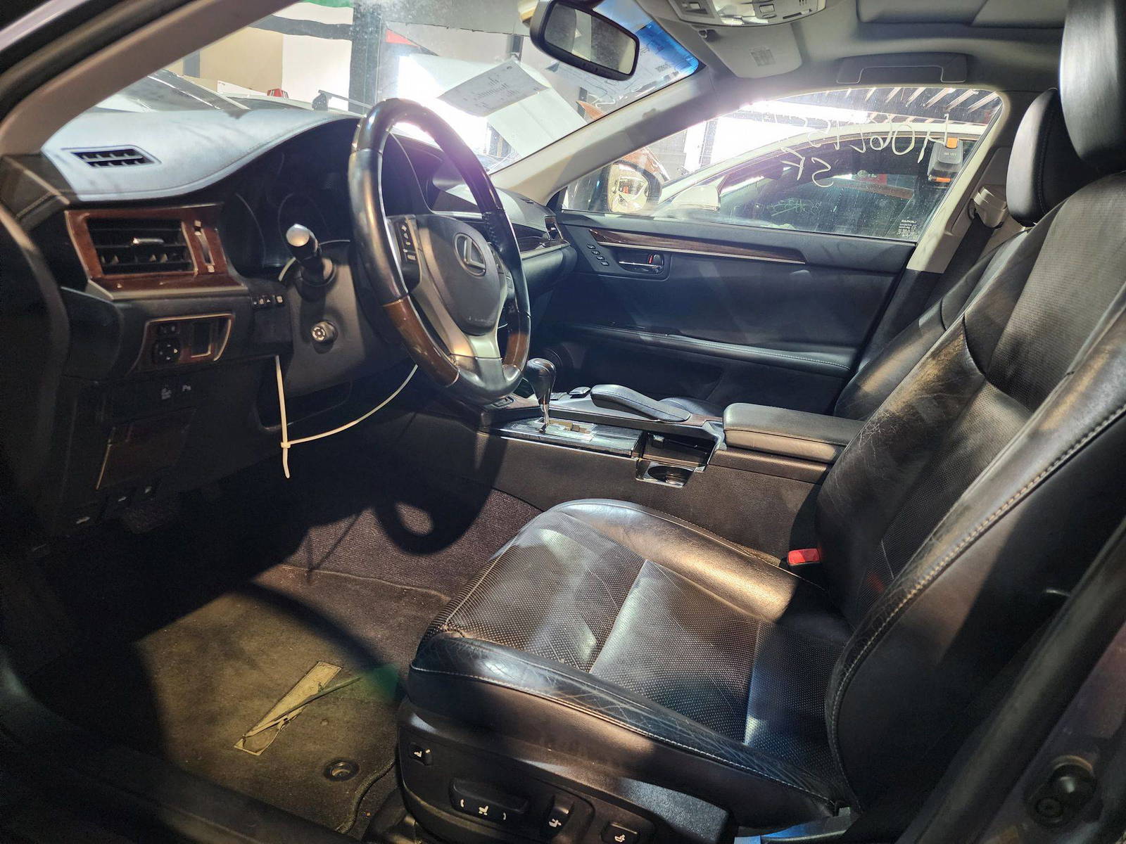 2013 LEXUS ES 350 — 110013 Miles — Lot 40627554 — Main - Marhaba Auctions Used Cars - Image 9