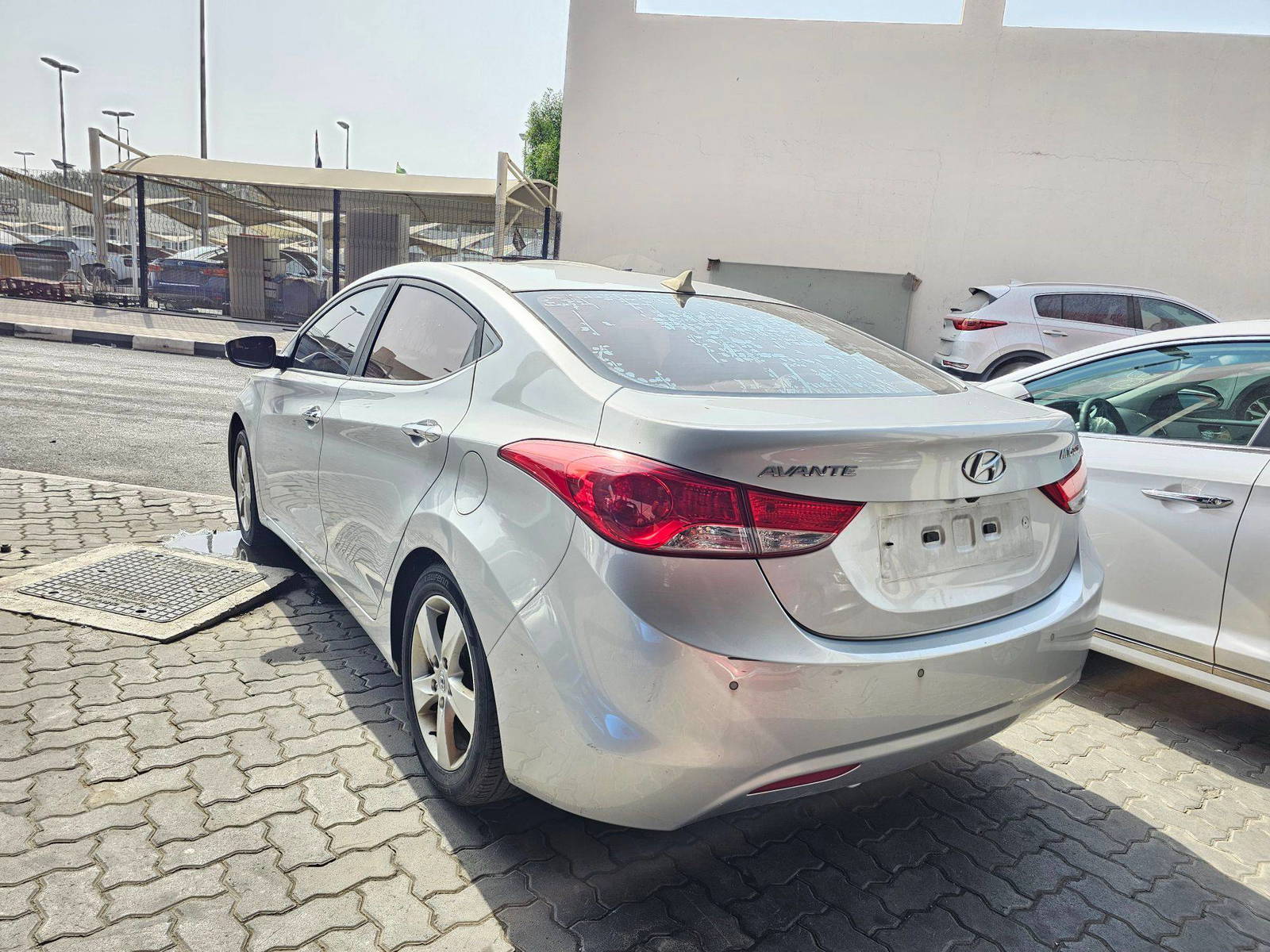 2012 HYUNDAI AVANTE — 220230 KM — Lot 514187 — Souq - Marhaba Auctions Used Cars - Image 5