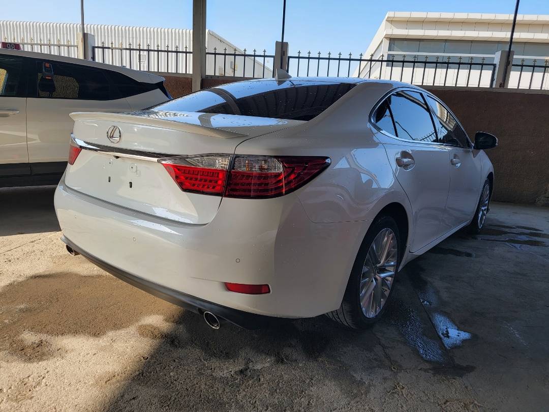 2015 LEXUS ES 350 — 78484 Miles — Lot 8F2205346 — Main - Marhaba Auctions Used Cars - Image 5