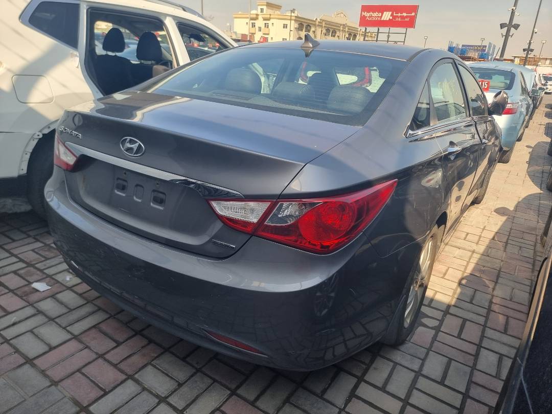 2011 HYUNDAI SONATA — 102735 Miles — Lot H130396 — Ind. 12 - Marhaba Auctions Used Cars - Image 4