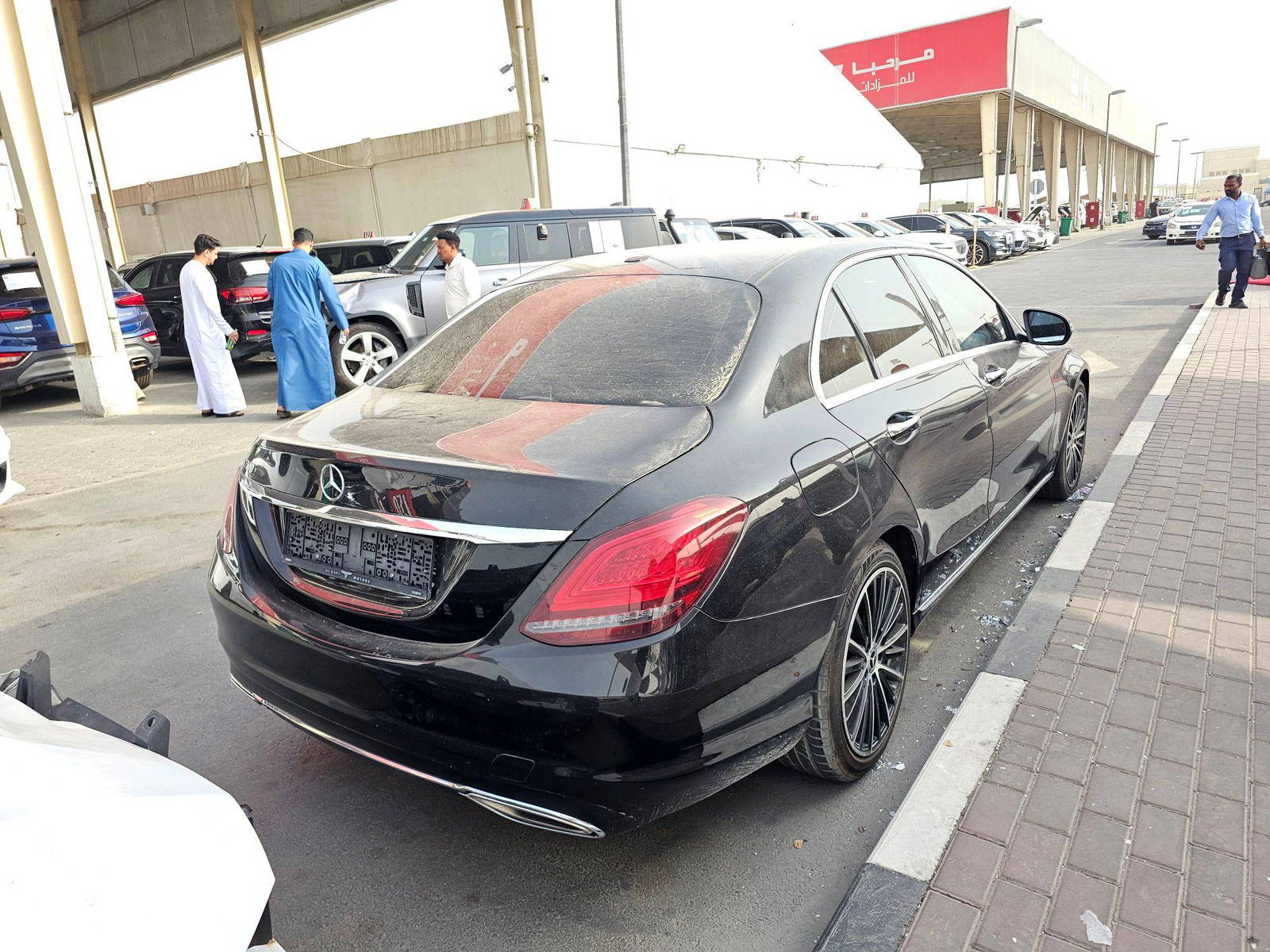 2021 MERCEDES BENZ C300 — 121955 KM — Lot 2MR604479 — Souq - Marhaba Auctions Used Cars - Image 4