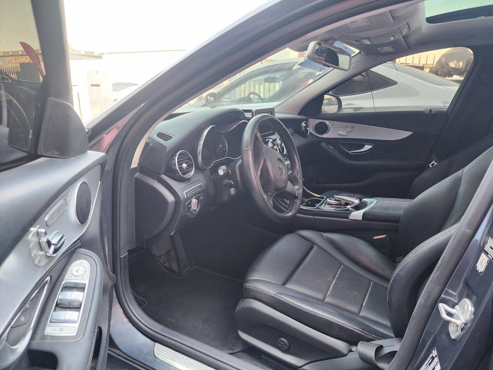 2015 MERCEDES BENZ C300 — 140020 Miles — Lot JB6FU045663 — Souq - Marhaba Auctions Used Cars - Image 9