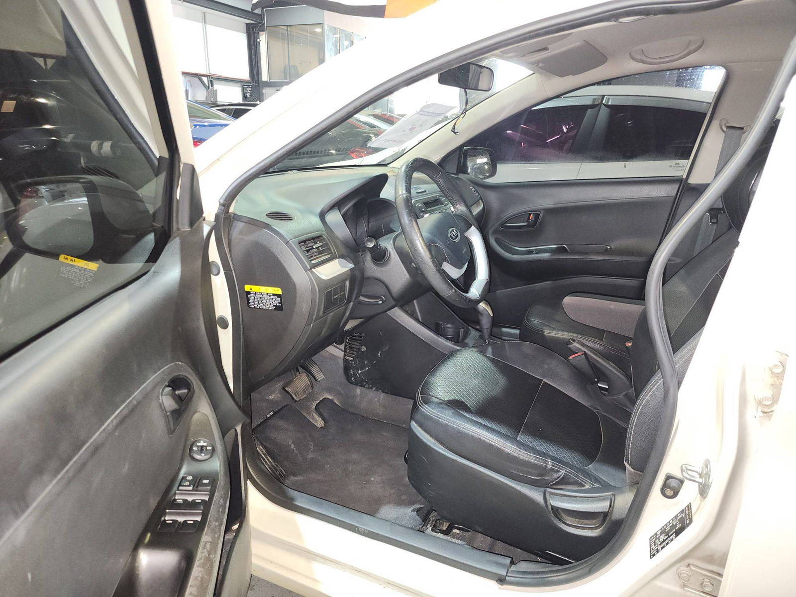 2012 KIA MORNING — 82900 KM — Lot 158432 — Al Quoz - Marhaba Auctions Used Cars - Image 9
