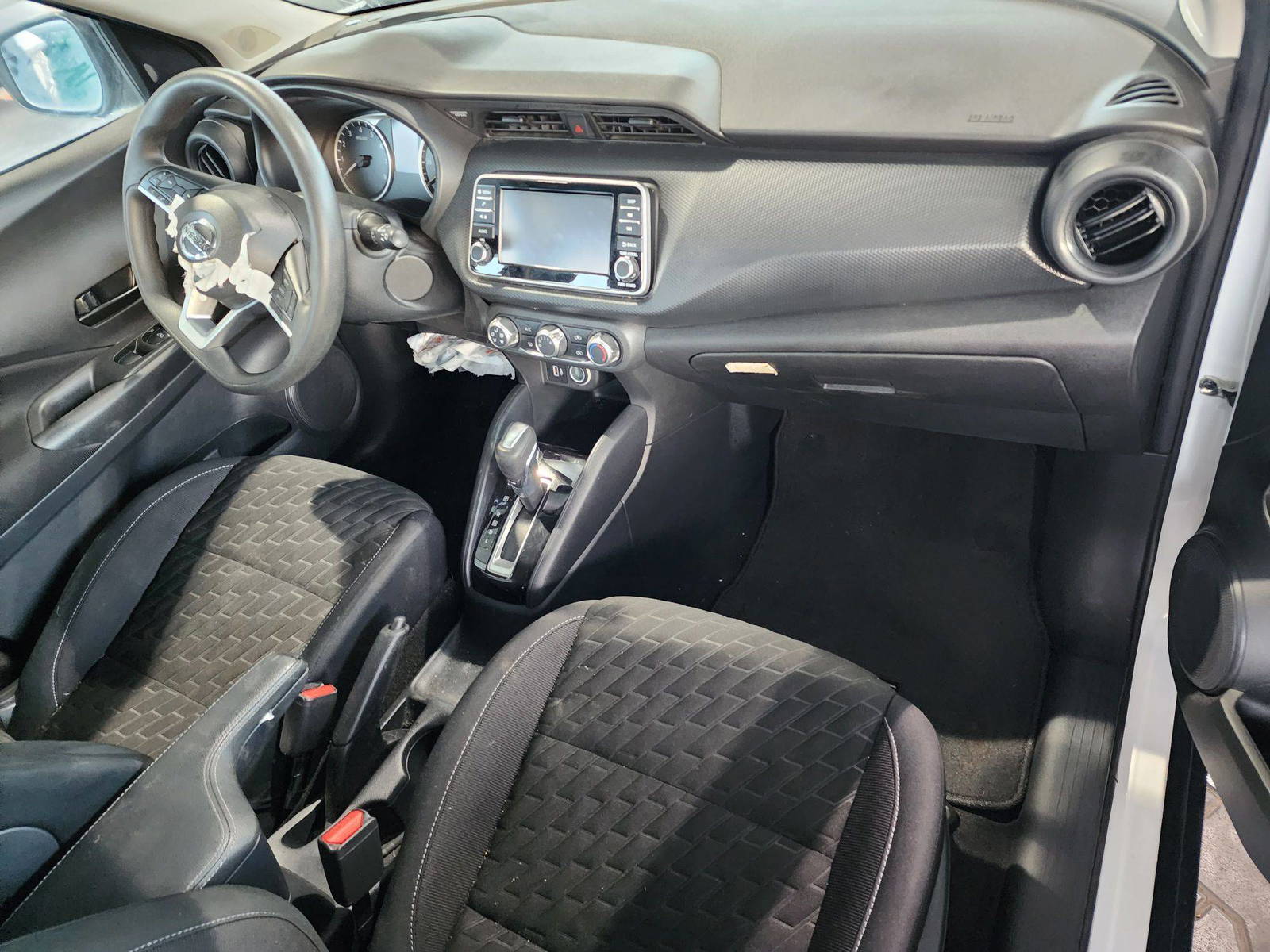 2021 NISSAN KICKS — 62306 Miles — Lot 1121051000 - Marhaba Auctions Used Cars - Image 5