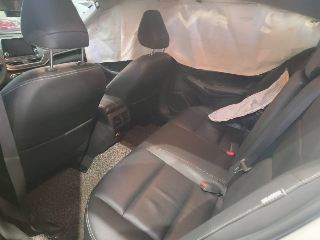2019 NISSAN ALTIMA — 75078 KM — Lot 229029 — Main - Marhaba Auctions Used Cars - Image 6