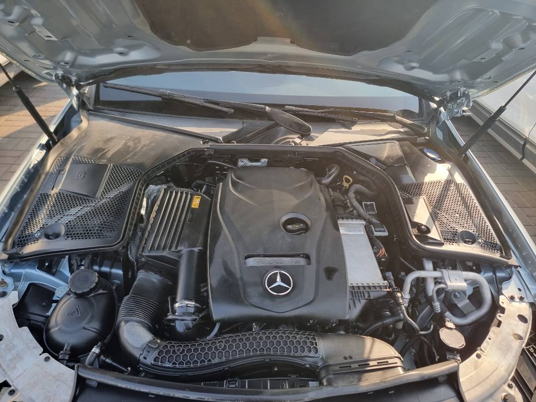 MERCEDES BENZ C300 2018 - Marhaba Auction Used Cars - Image 3