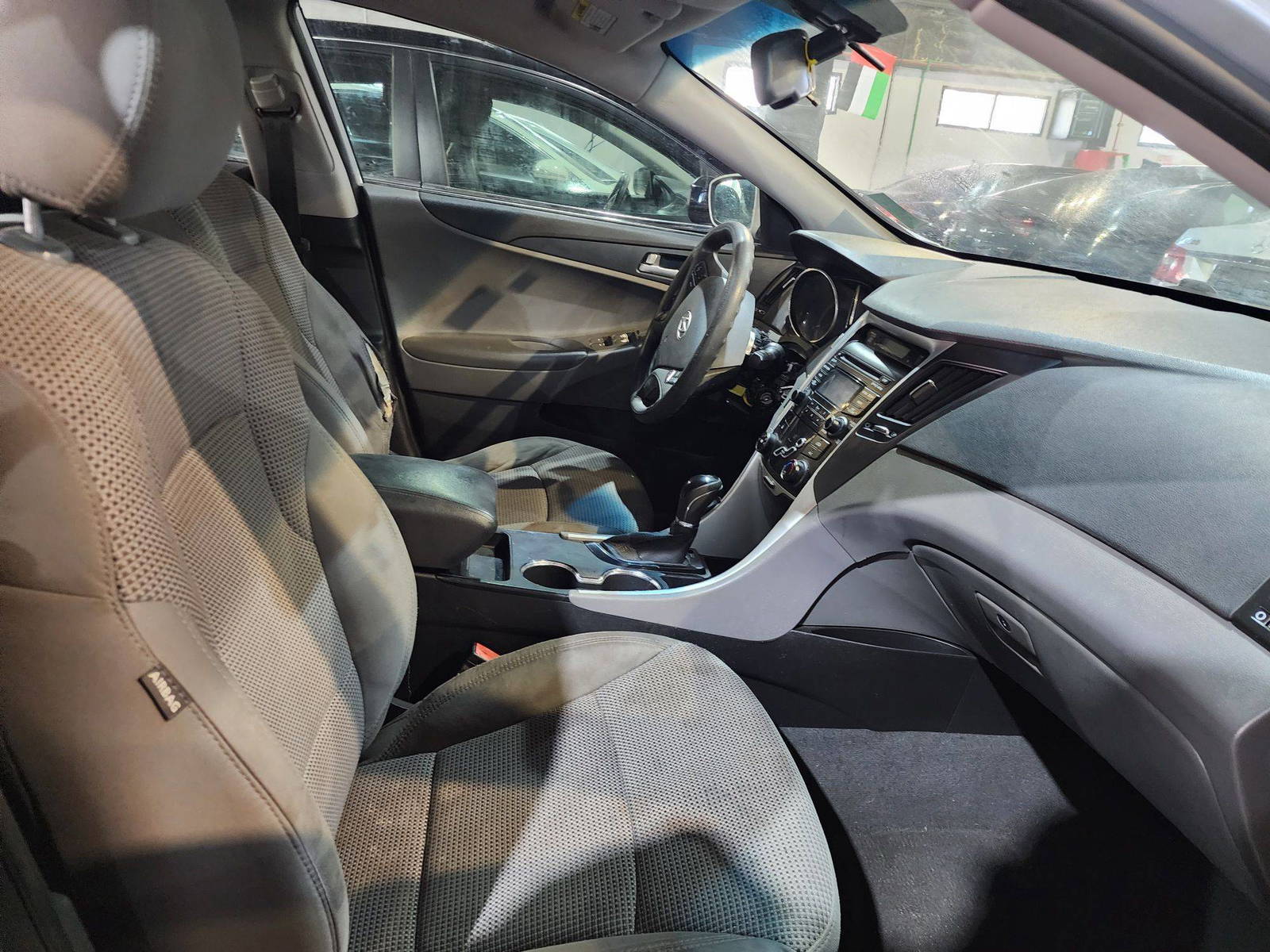 2012 HYUNDAI SONATA — 218624 Miles — Lot H374087 — Main - Marhaba Auctions Used Cars - Image 9