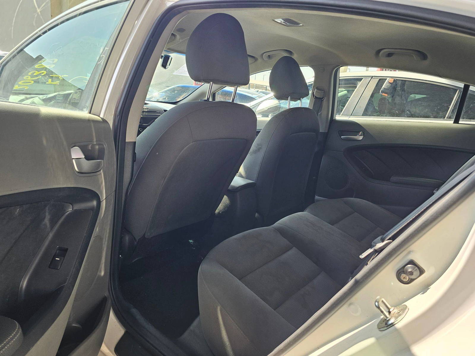 2018 KIA FORTE — 177464 Miles — Lot 5JE206382 — Souq - Marhaba Auctions Used Cars - Image 6