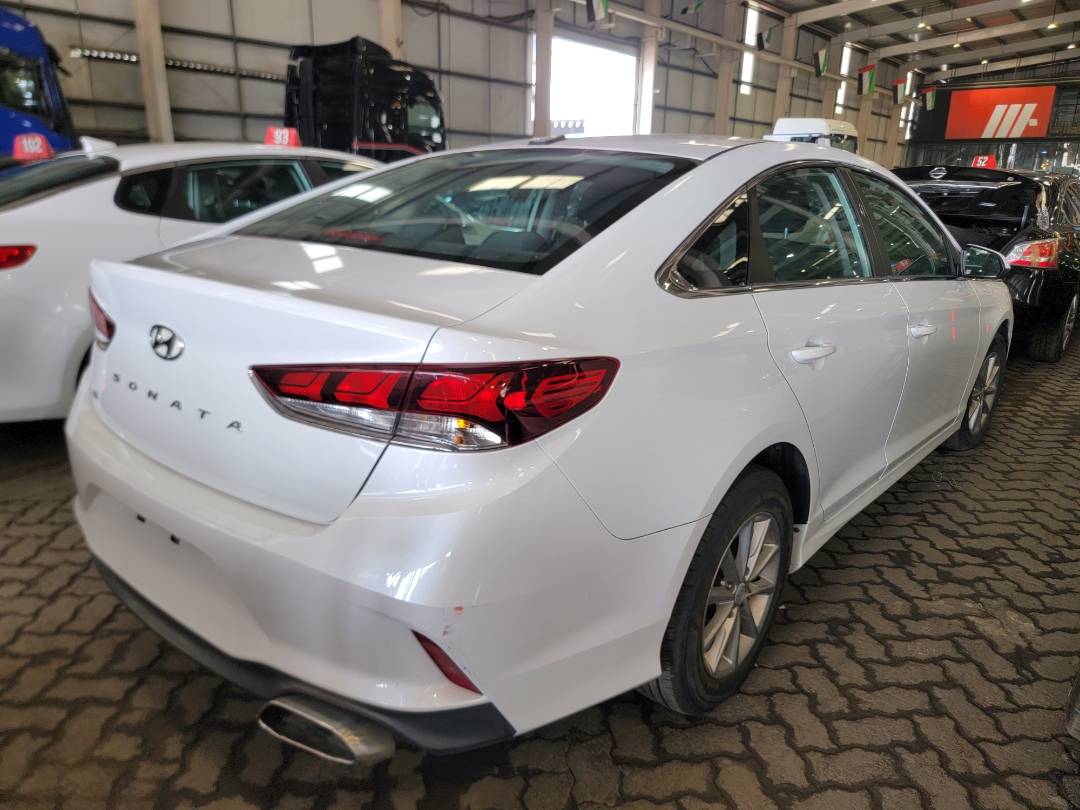 2018 HYUNDAI SONATA — 86864 Miles — Lot 6JH647372 — Main - Marhaba Auctions Used Cars - Image 3