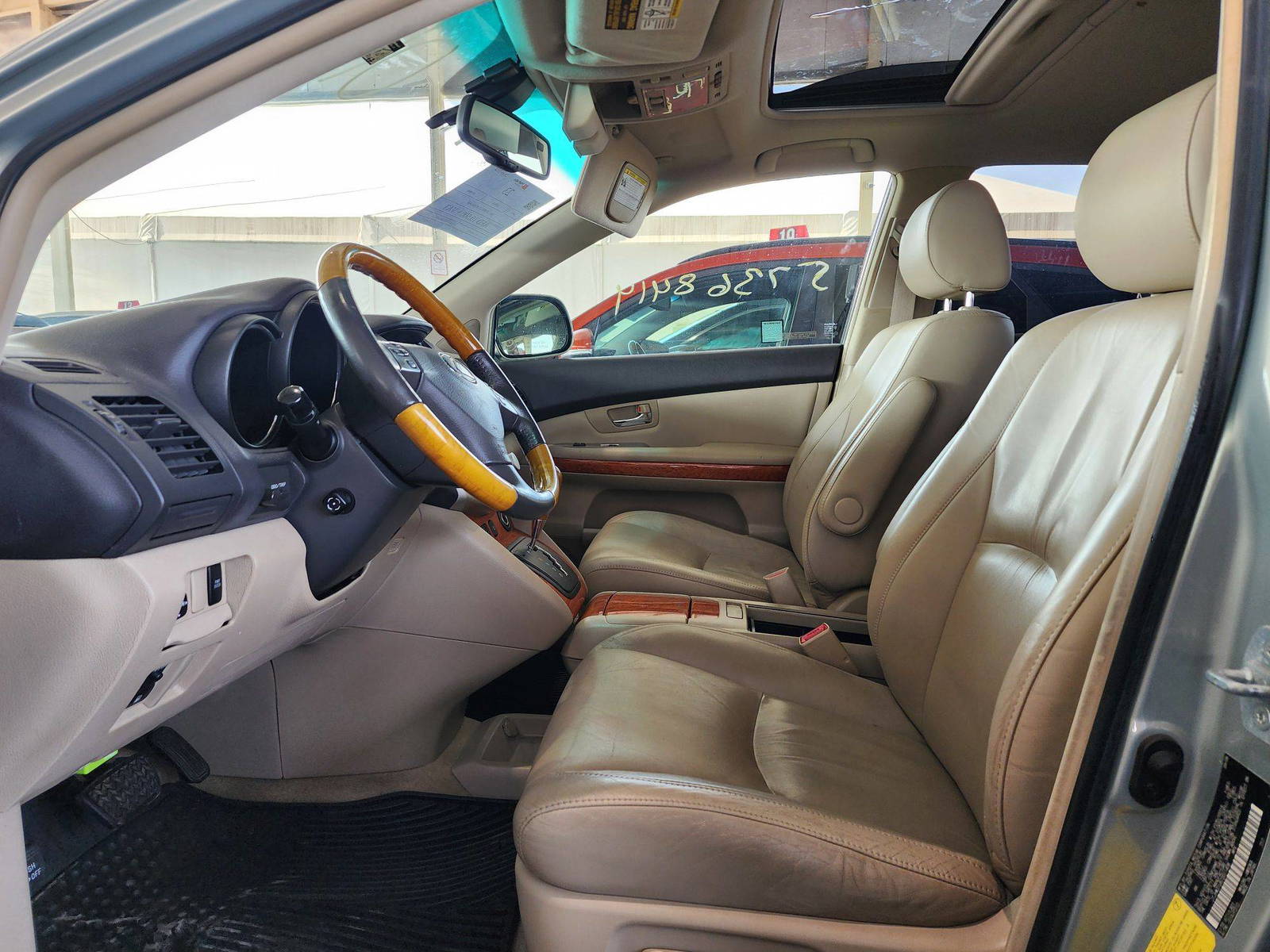 2007 LEXUS RX 400H — 187162 Miles — Lot 2011408 — Souq - Marhaba Auctions Used Cars - Image 9