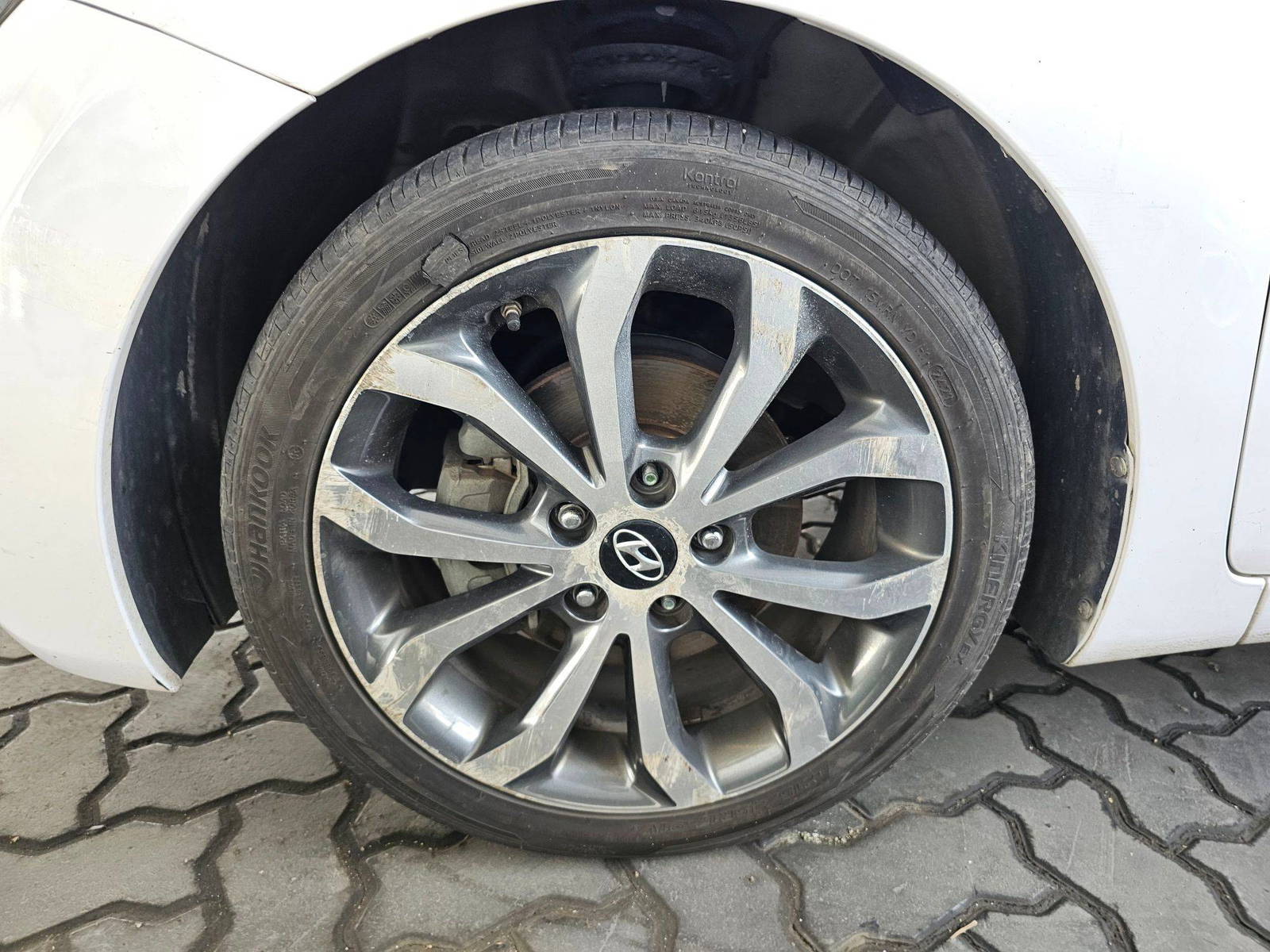2014 HYUNDAI AVANTE — 151220 KM — Lot 929535 — Souq - Marhaba Auctions Used Cars - Image 10