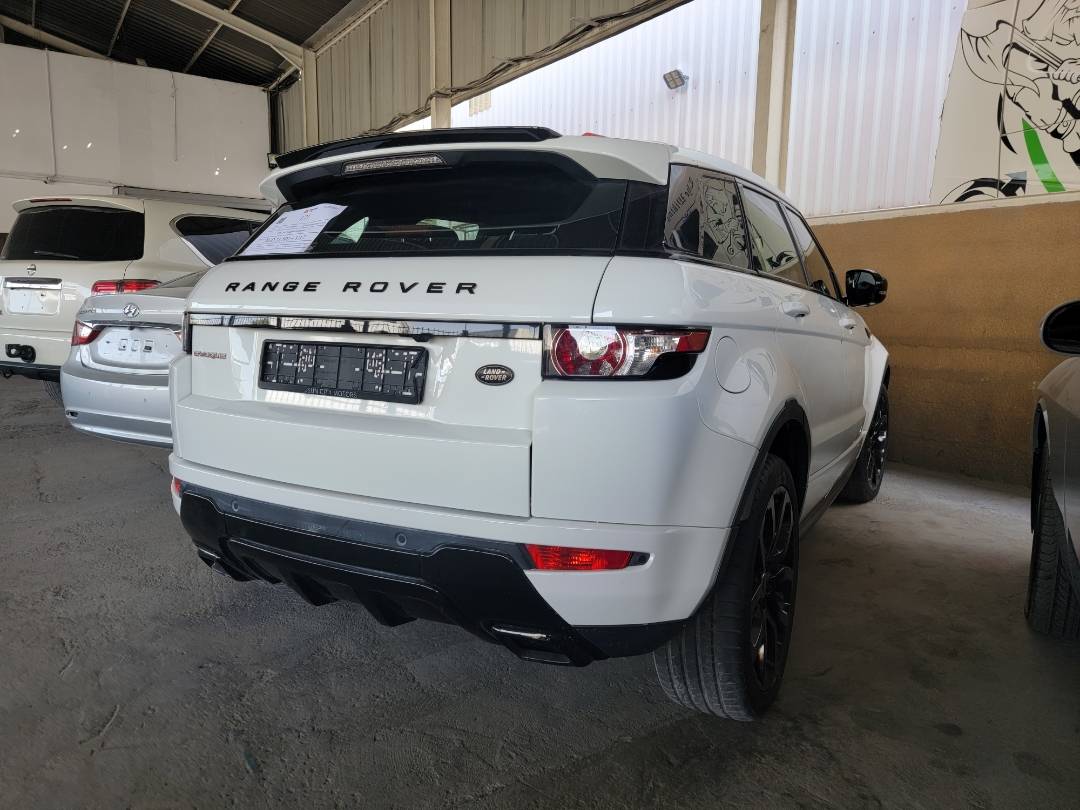 2012 LAND ROVER RANGE ROVER EVOQUE — 154944 KM — Lot H688546 — Main - Marhaba Auctions Used Cars - Image 3