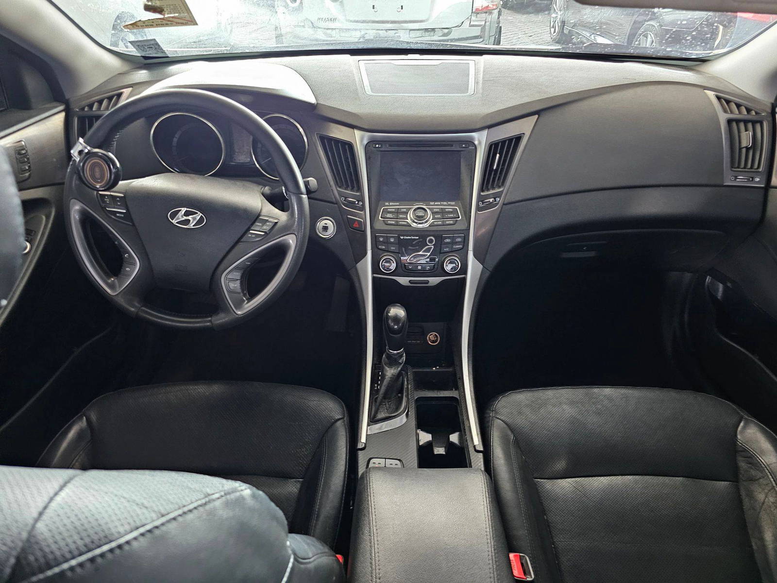 2012 HYUNDAI SONATA — 231666 KM — Lot 014770 — Main - Marhaba Auctions Used Cars - Image 7