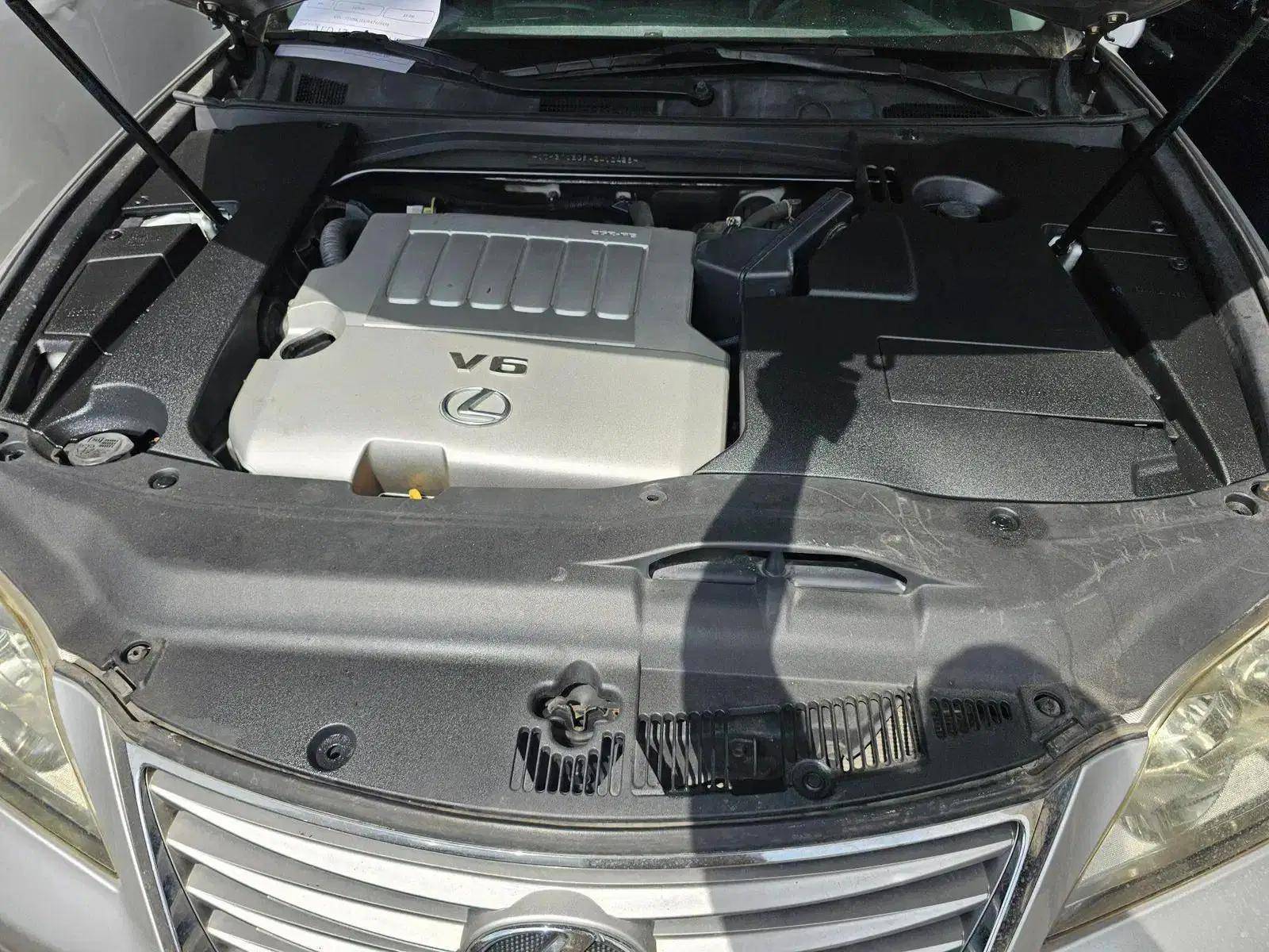 2010 LEXUS ES 350 — 220107 KM — Lot G9A2410458 — Souq - Marhaba Auctions Used Cars - Image 13