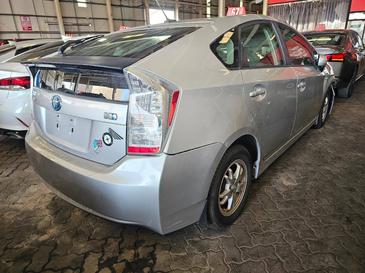 2010 TOYOTA PRIUS — 138307 Miles — Lot UXA0213077 — Main - Marhaba Auctions Used Cars - Image 6