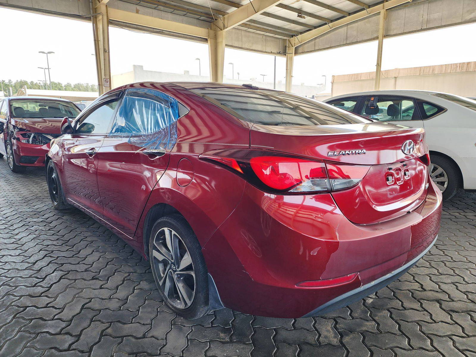 2014 HYUNDAI ELANTRA — 190882 Miles — Lot 44448604 — Souq - Marhaba Auctions Used Cars - Image 3
