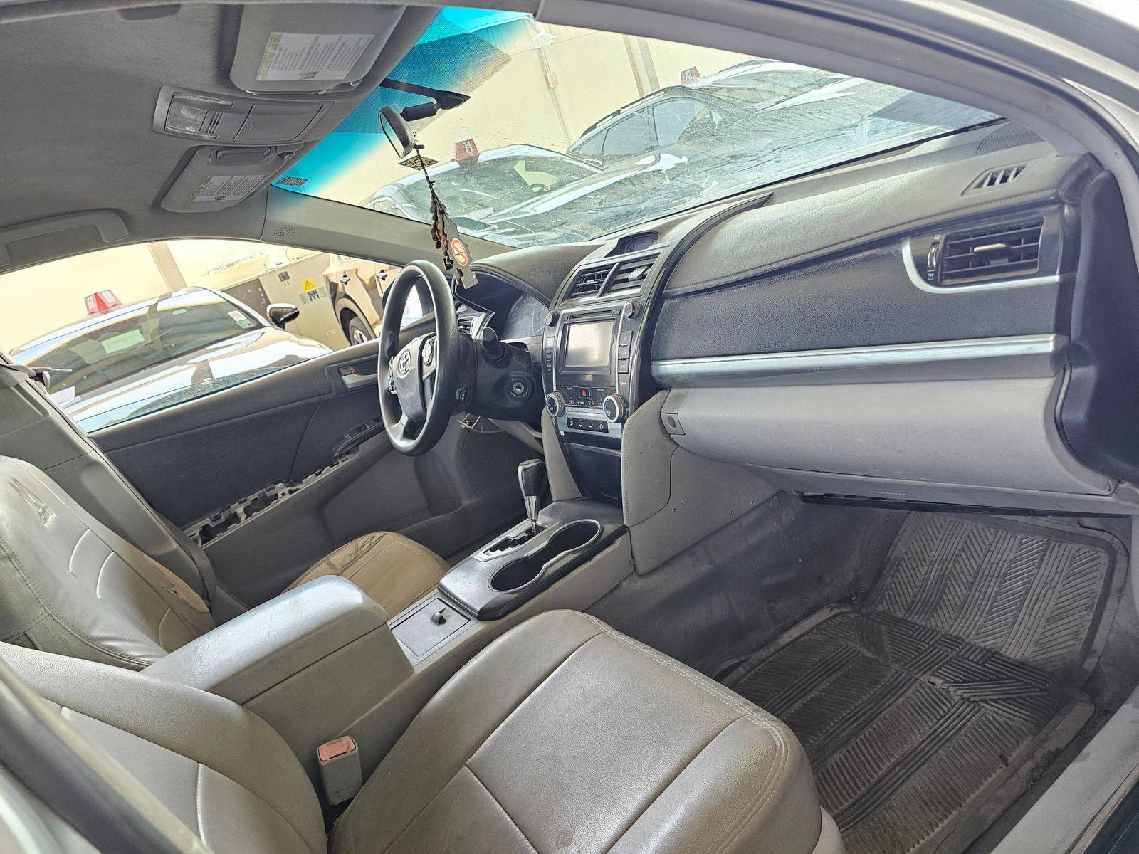 2012 TOYOTA CAMRY — 406476 KM — Lot 215487 — Ind. 12 - Marhaba Auctions Used Cars - Image 16