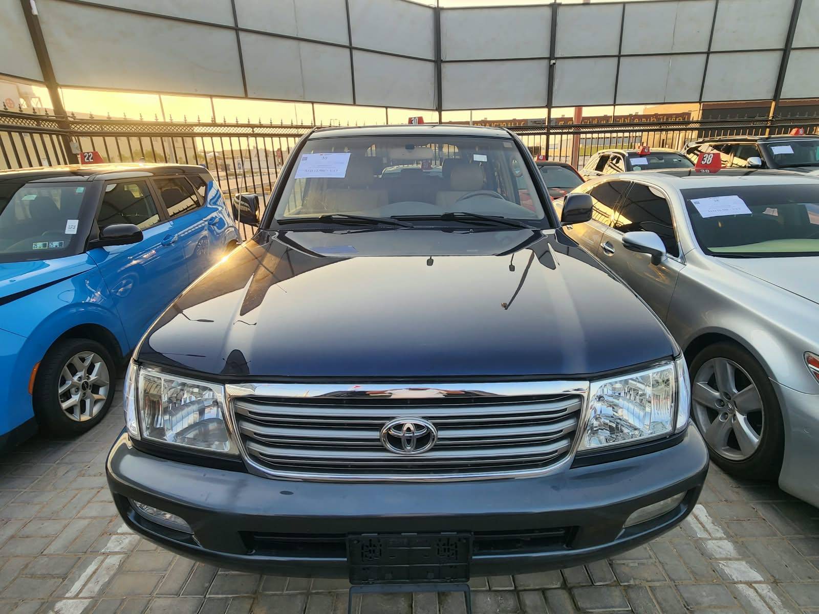 2004 TOYOTA LAND CRUISER — 242553 Miles — Lot 42057253 - Marhaba Auctions Used Cars - Image 3