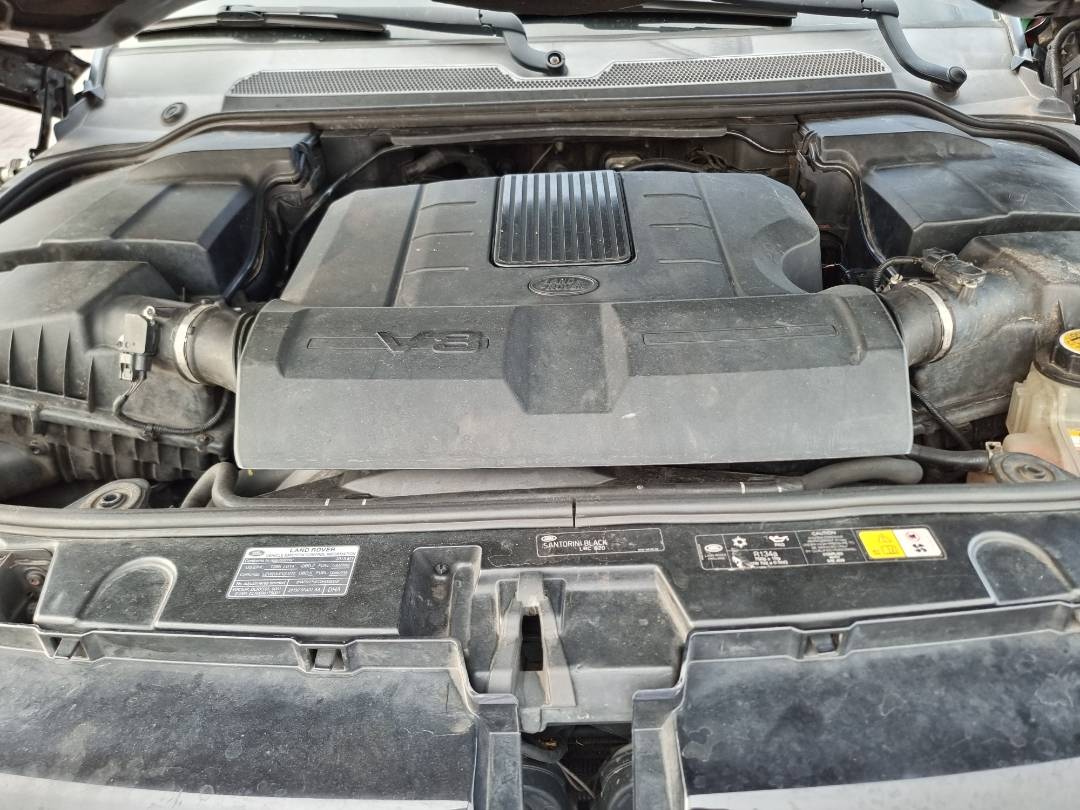 LAND ROVER RANGE ROVER SPORT HSE 2013 - Marhaba Auction Used Cars - Image 11