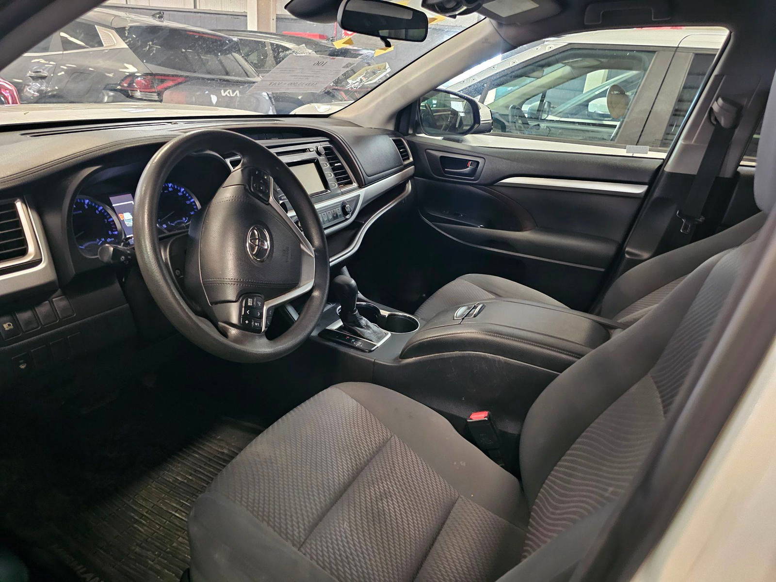 TOYOTA HIGHLANDER 2018 - Marhaba Auction Used Cars - Image 8