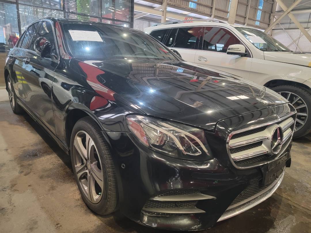 2017 MERCEDES BENZ E-300 — 145128 KM — Lot B9HA060754 — Main - Marhaba Auctions Used Cars - Image 4