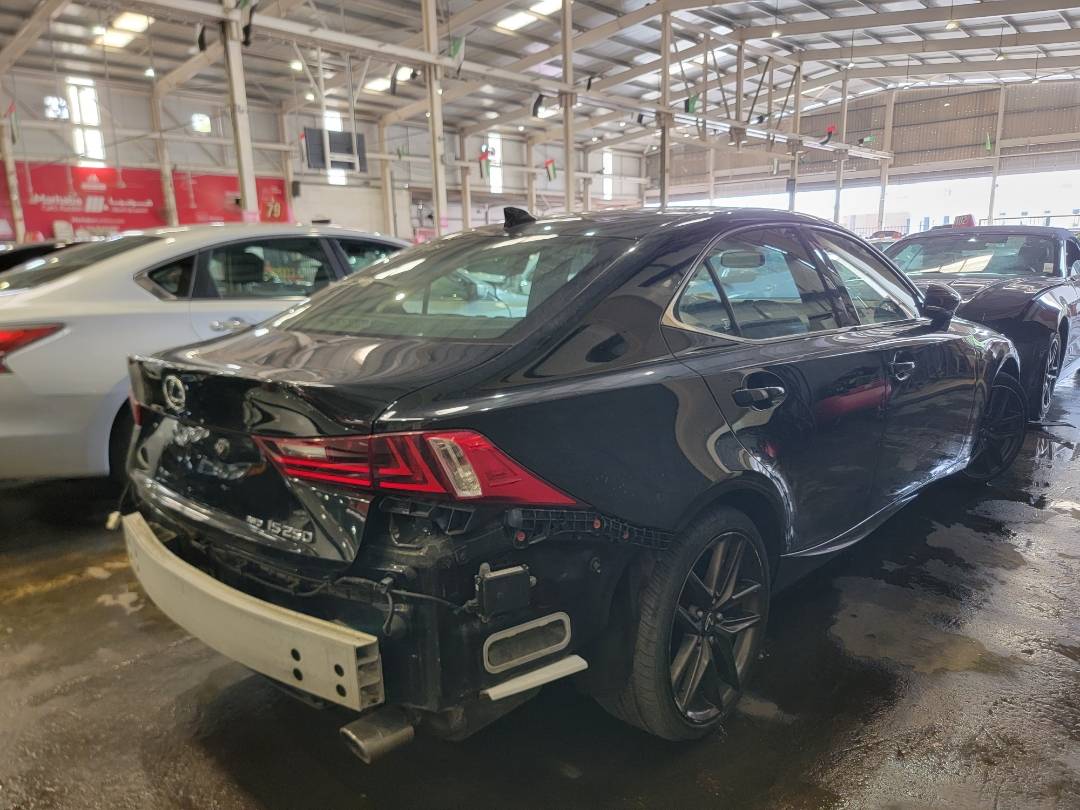 2014 LEXUS IS 250 — 117252 Miles — Lot 21E5006850 — Main - Marhaba Auctions Used Cars - Image 4