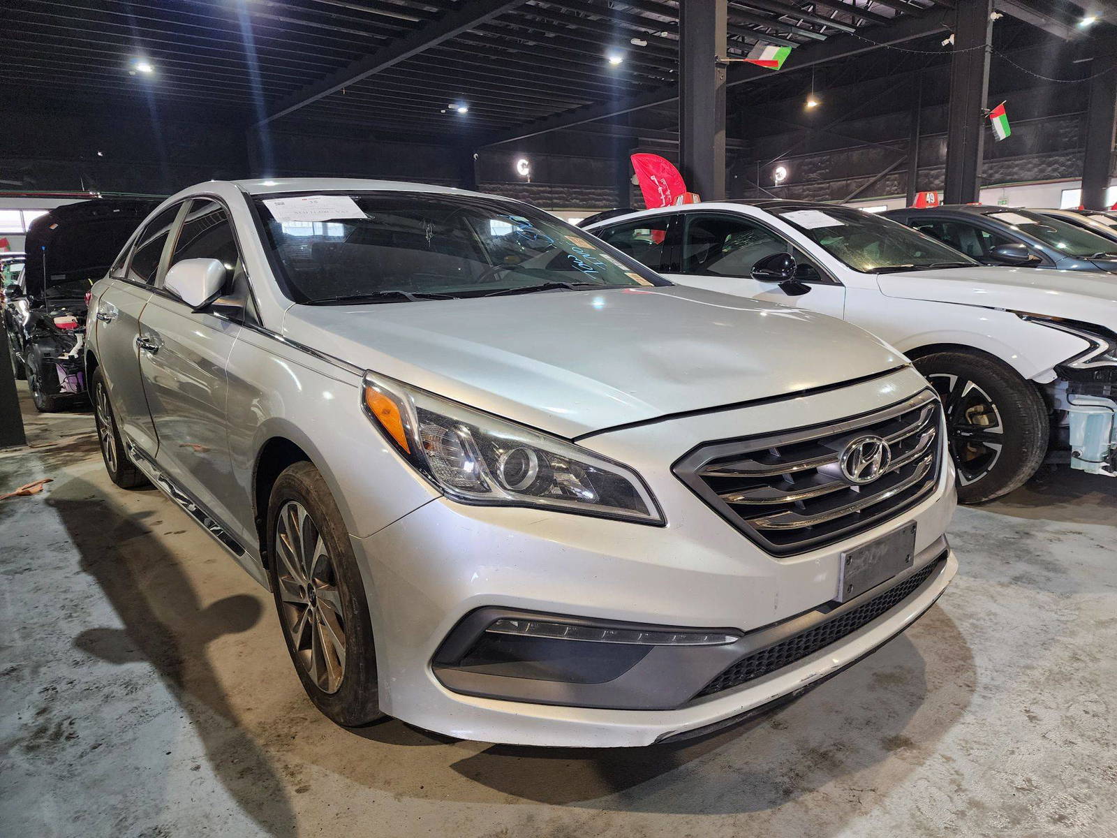 2015 HYUNDAI SONATA — 232039 Miles — Lot 907028 — Al Quoz - Marhaba Auctions Used Cars - Image 4