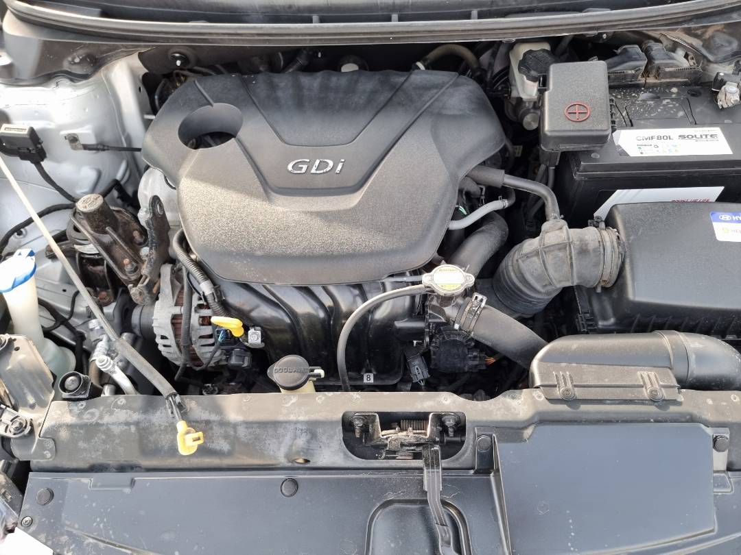 HYUNDAI AVANTE 2011 - Marhaba Auction Used Cars - Image 11