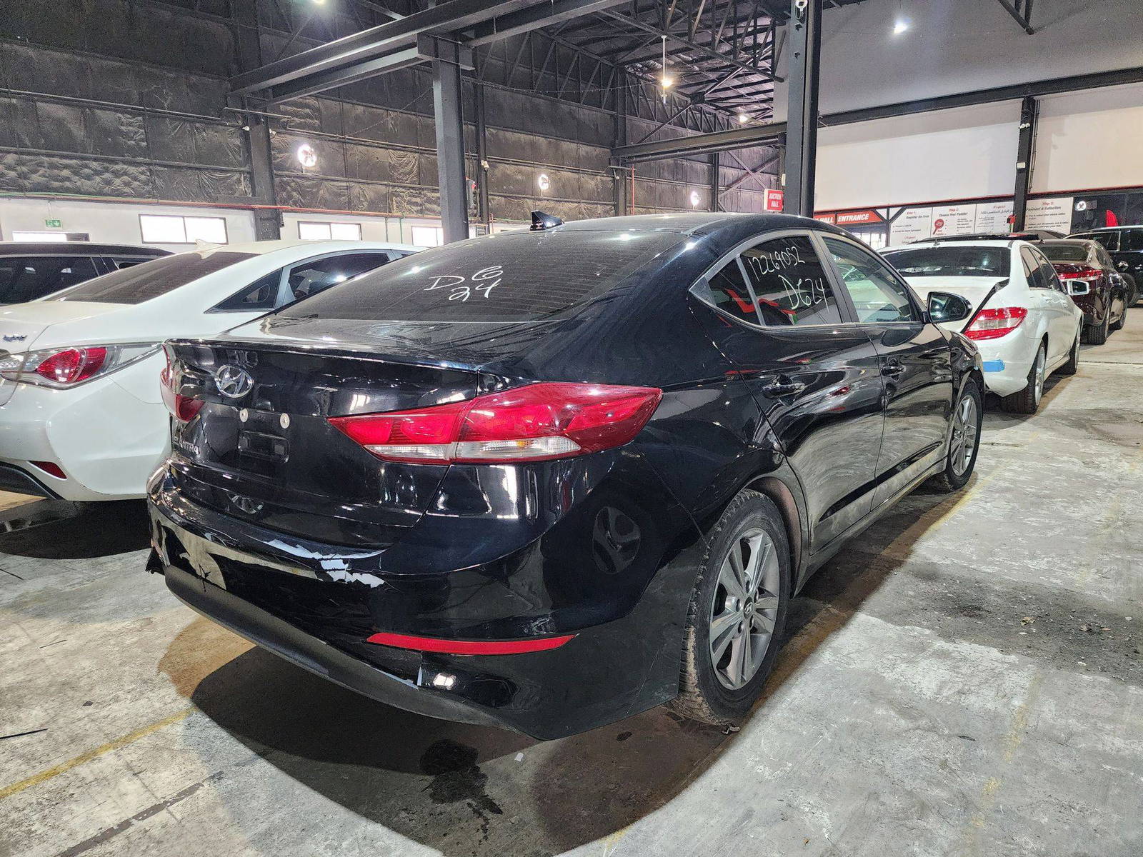 2018 HYUNDAI ELANTRA — 107517 KM — Lot 12269052 — Main - Marhaba Auctions Used Cars - Image 6
