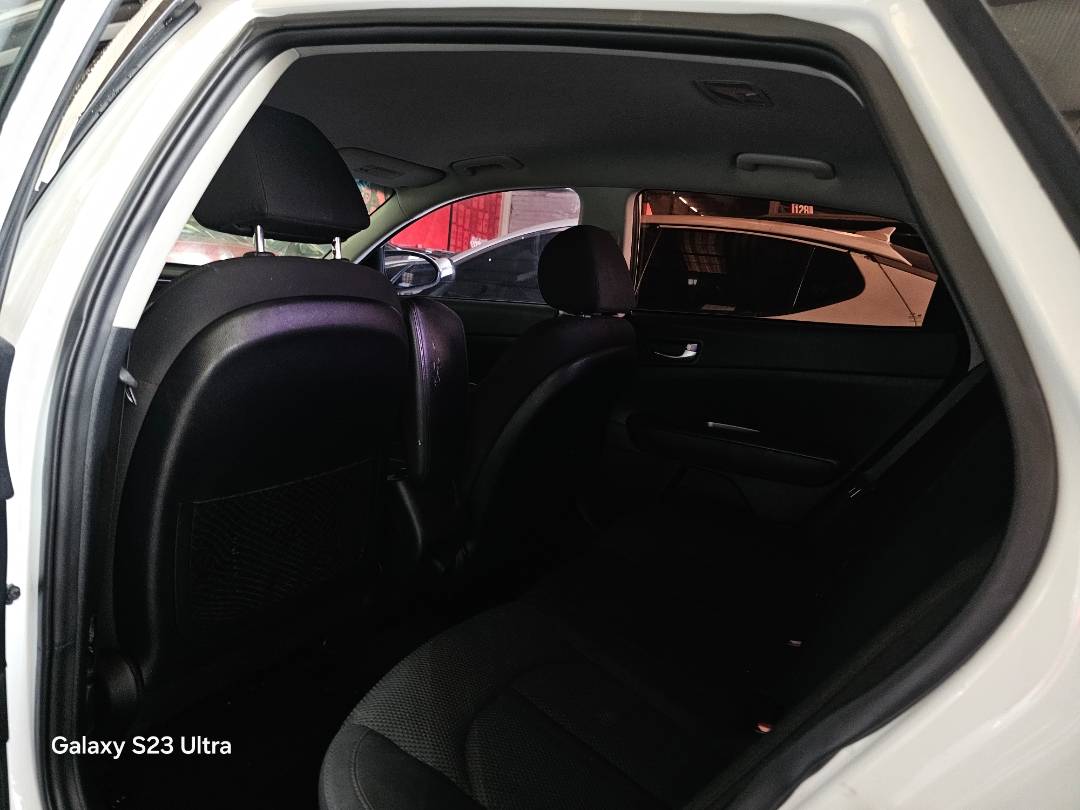 2019 KIA OPTIMA — 79855 Miles — Lot G370433 — Main - Marhaba Auctions Used Cars - Image 8