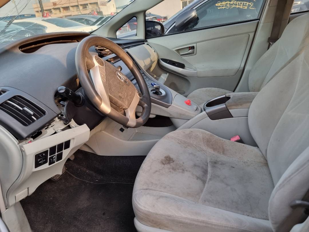 2012 TOYOTA PRIUS — 199000 Miles — Lot 38557039 — Main - Marhaba Auctions Used Cars - Image 6