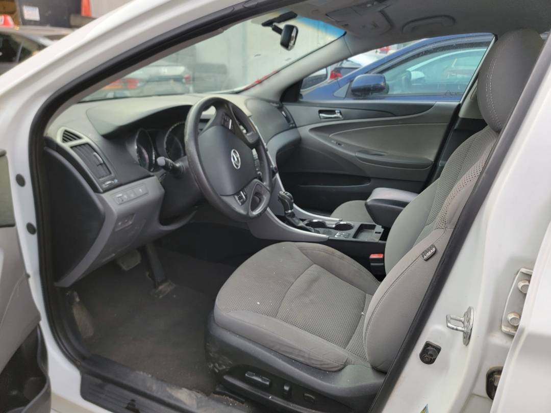 2014 HYUNDAI SONATA — 115445 Miles — Lot 818361 — Main - Marhaba Auctions Used Cars - Image 8