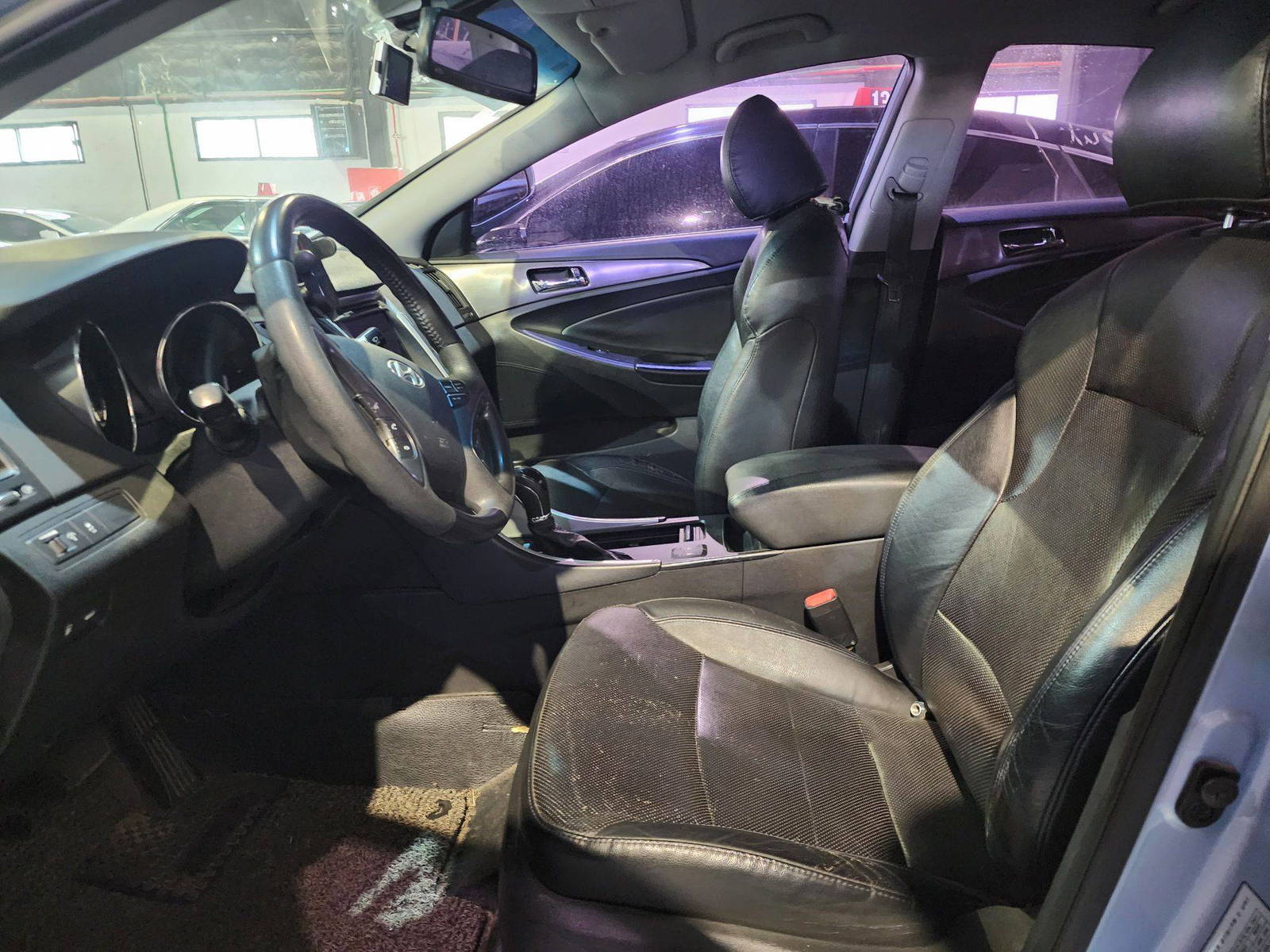 2012 HYUNDAI SONATA — 270535 KM — Lot 008503 — Al Quoz - Marhaba Auctions Used Cars - Image 9