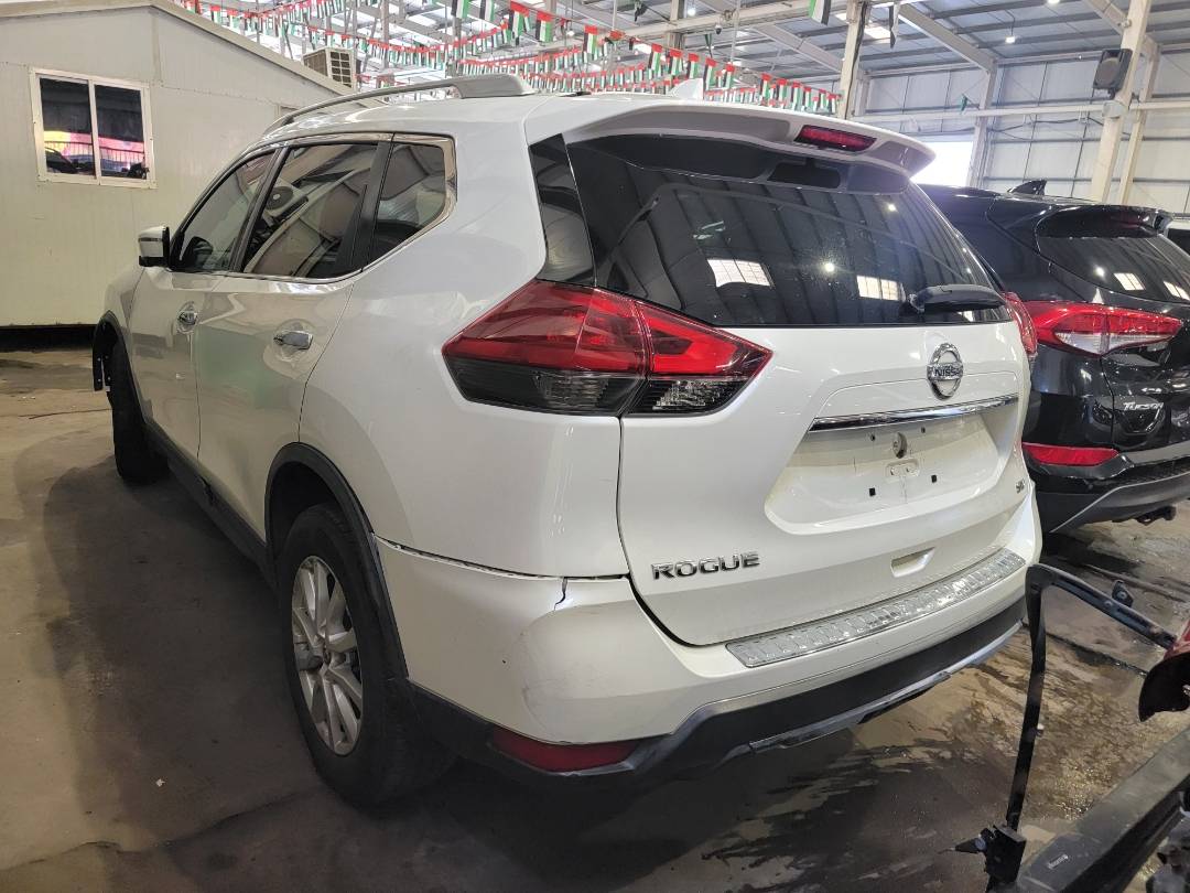 2018 NISSAN ROGUE — 171768 Miles — Lot JP502643 — Main - Marhaba Auctions Used Cars - Image 3