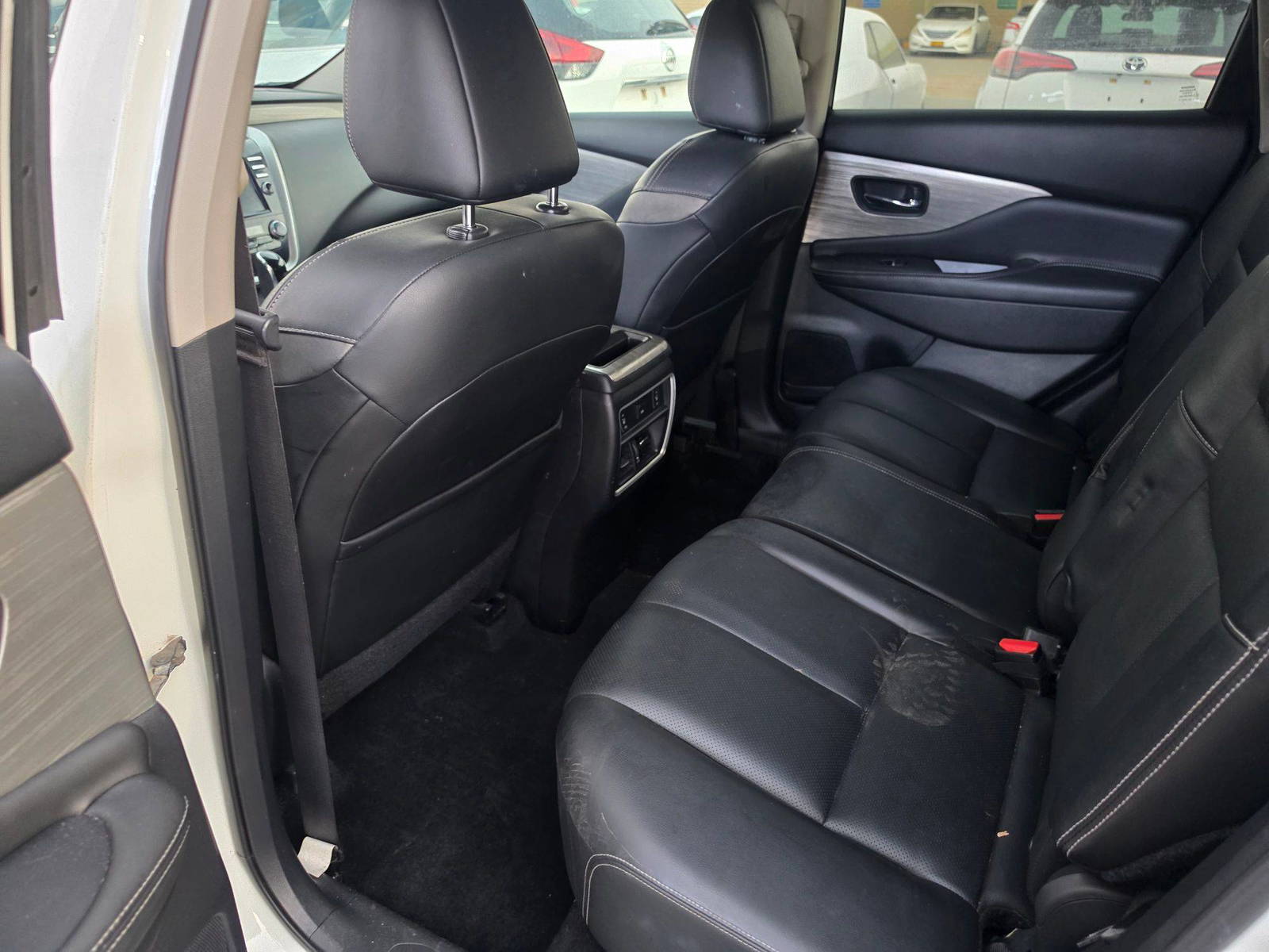 2018 NISSAN MURANO — 182459 Miles — Lot H1JN115115 — Oman Yard - Marhaba Auctions Used Cars - Image 9