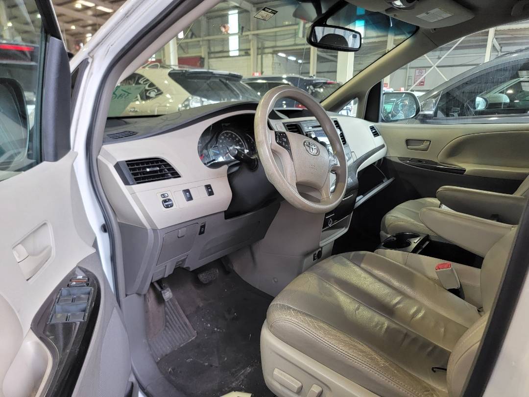 2014 TOYOTA SIENNA — 179361 Miles — Lot 38601826 — Main - Marhaba Auctions Used Cars - Image 7