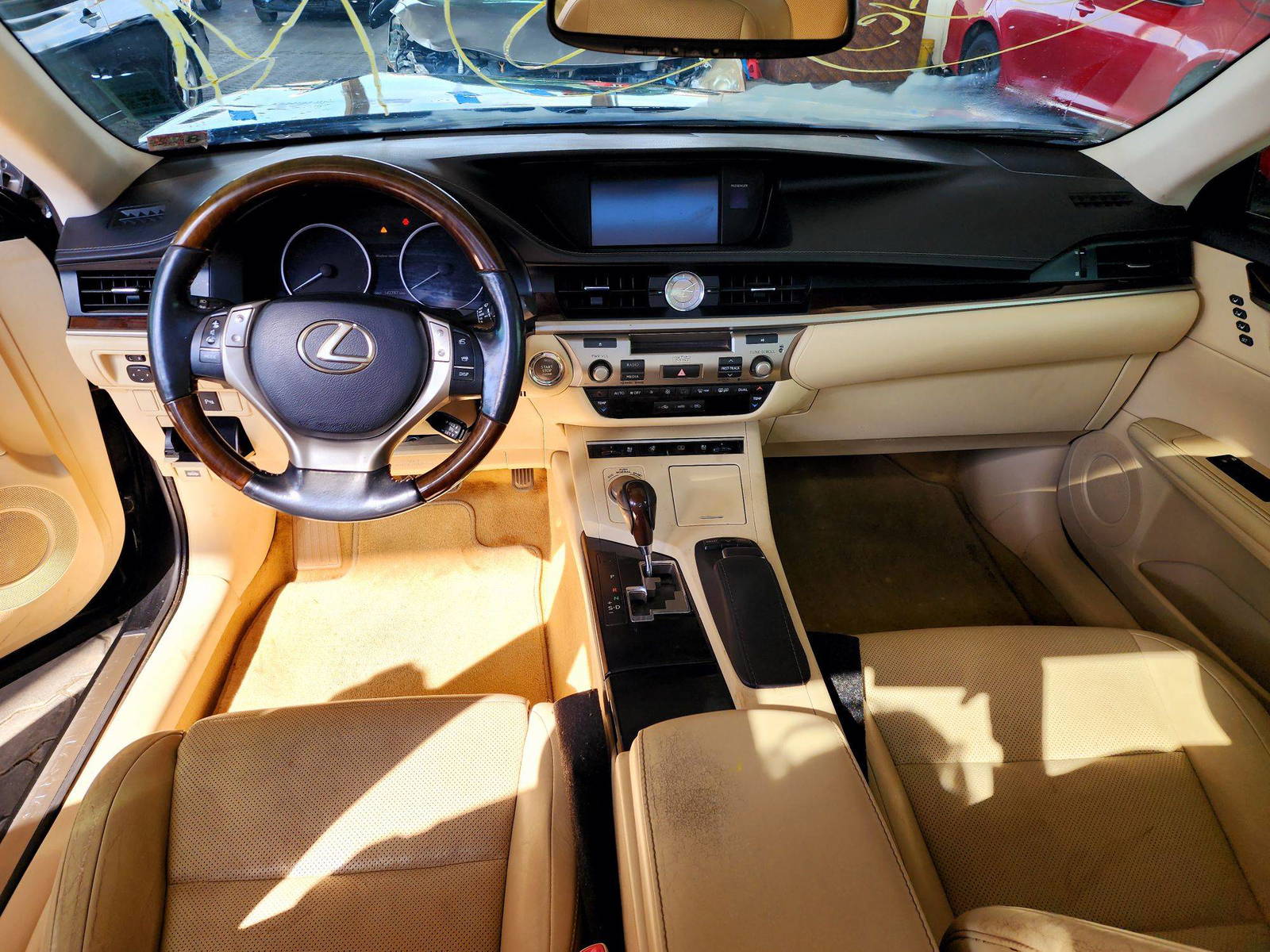 2013 LEXUS ES 350 — 142787 Miles — Lot 70507324 — Souq - Marhaba Auctions Used Cars - Image 7