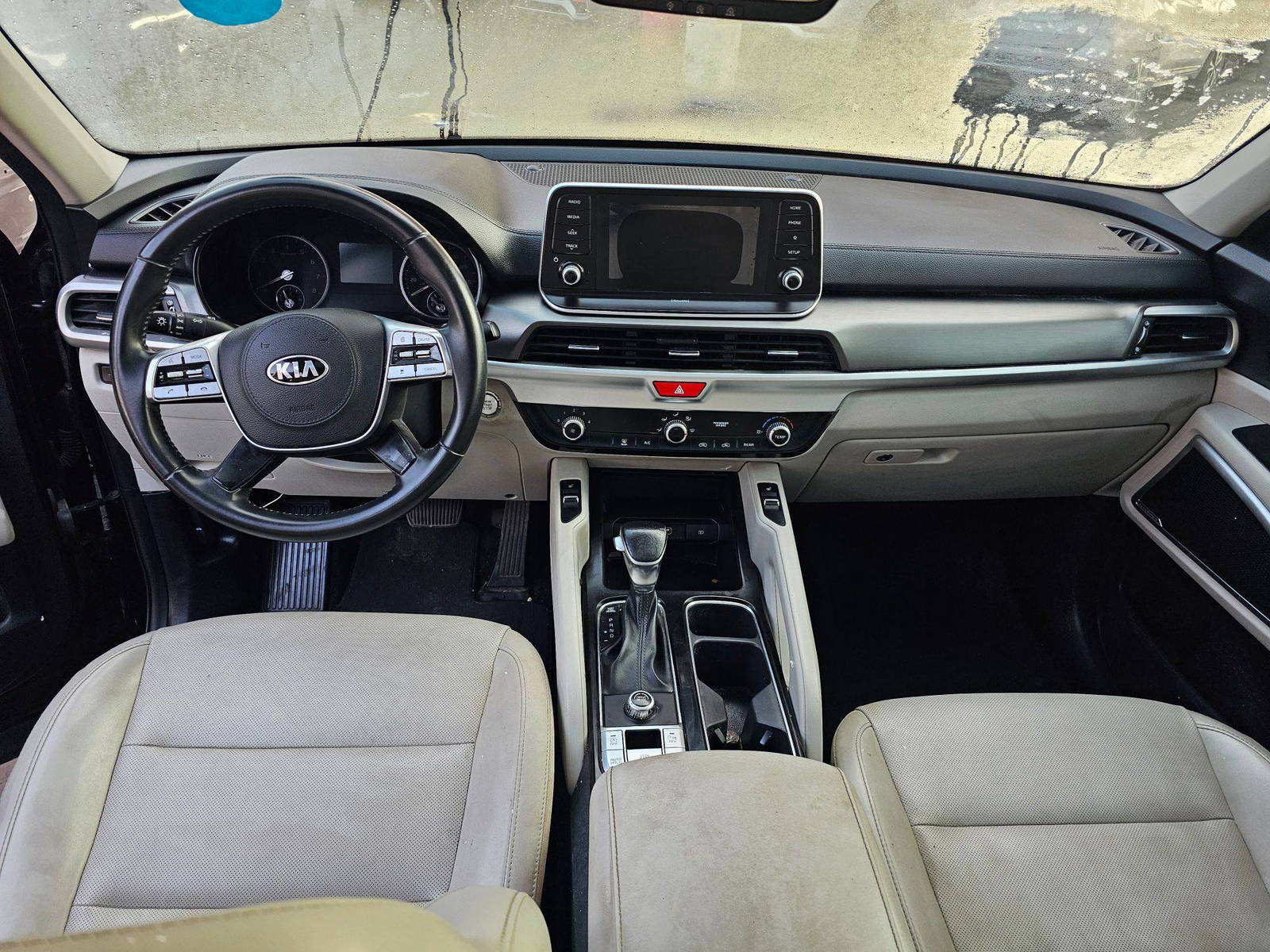 2020 KIA TELLURIDE — 95816 Miles — Lot 030089 — Souq - Marhaba Auctions Used Cars - Image 8