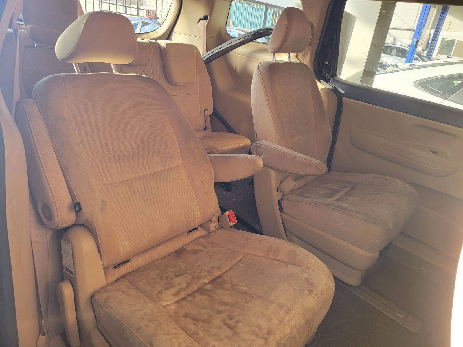 KIA SEDONA 2015 - Marhaba Auction Used Cars - Image 7