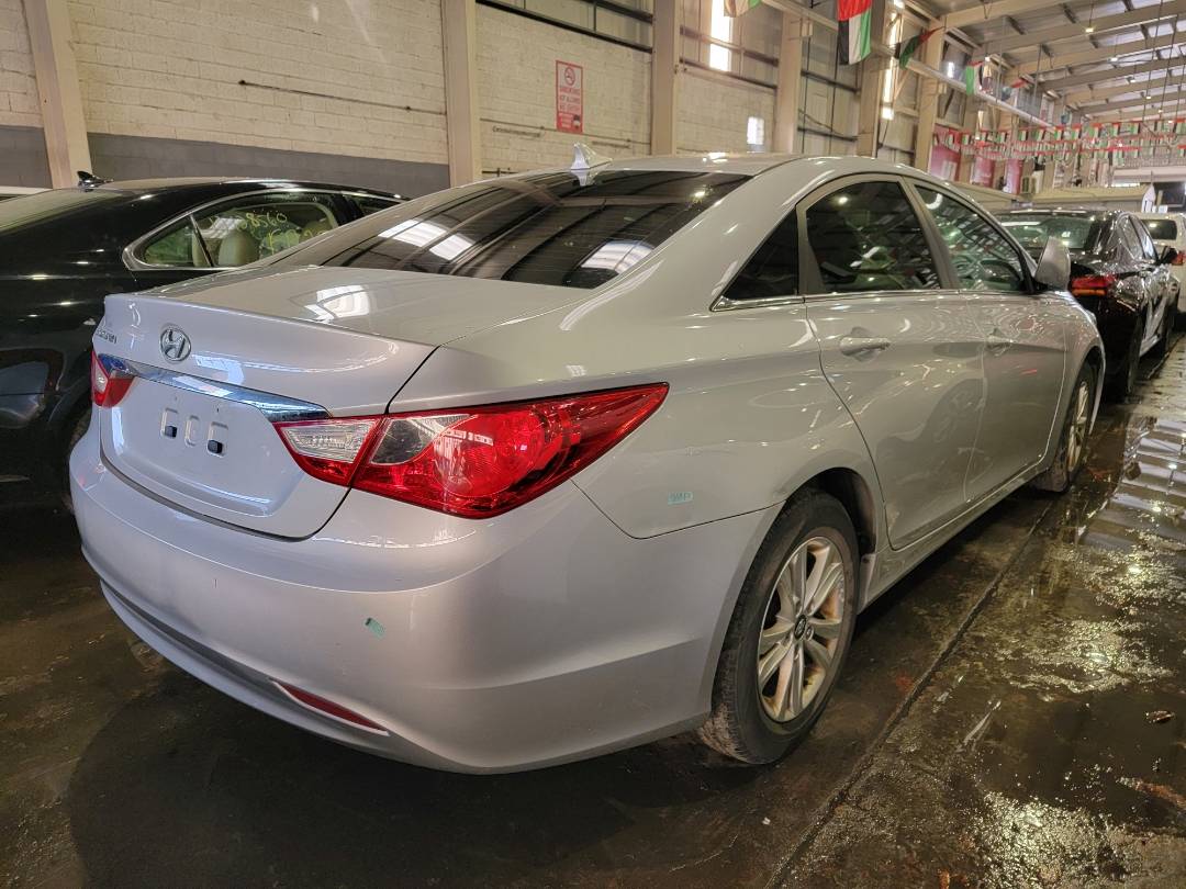 2011 HYUNDAI SONATA — 165558 KM — Lot H281152 — Main - Marhaba Auctions Used Cars - Image 4