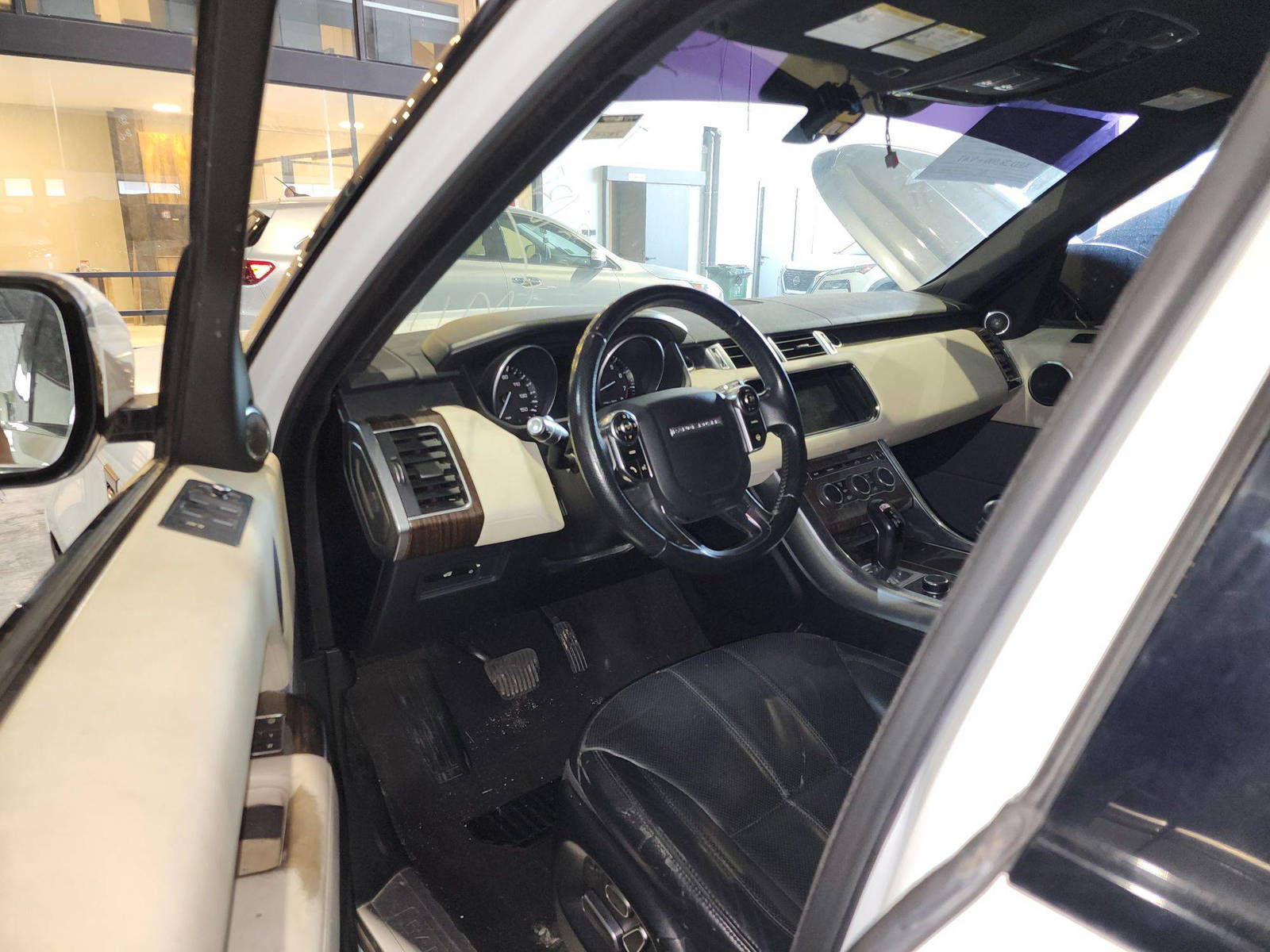 2014 LAND ROVER RANGE ROVER SPORT — 100185 Miles — Lot 7835630 — Main - Marhaba Auctions Used Cars - Image 11