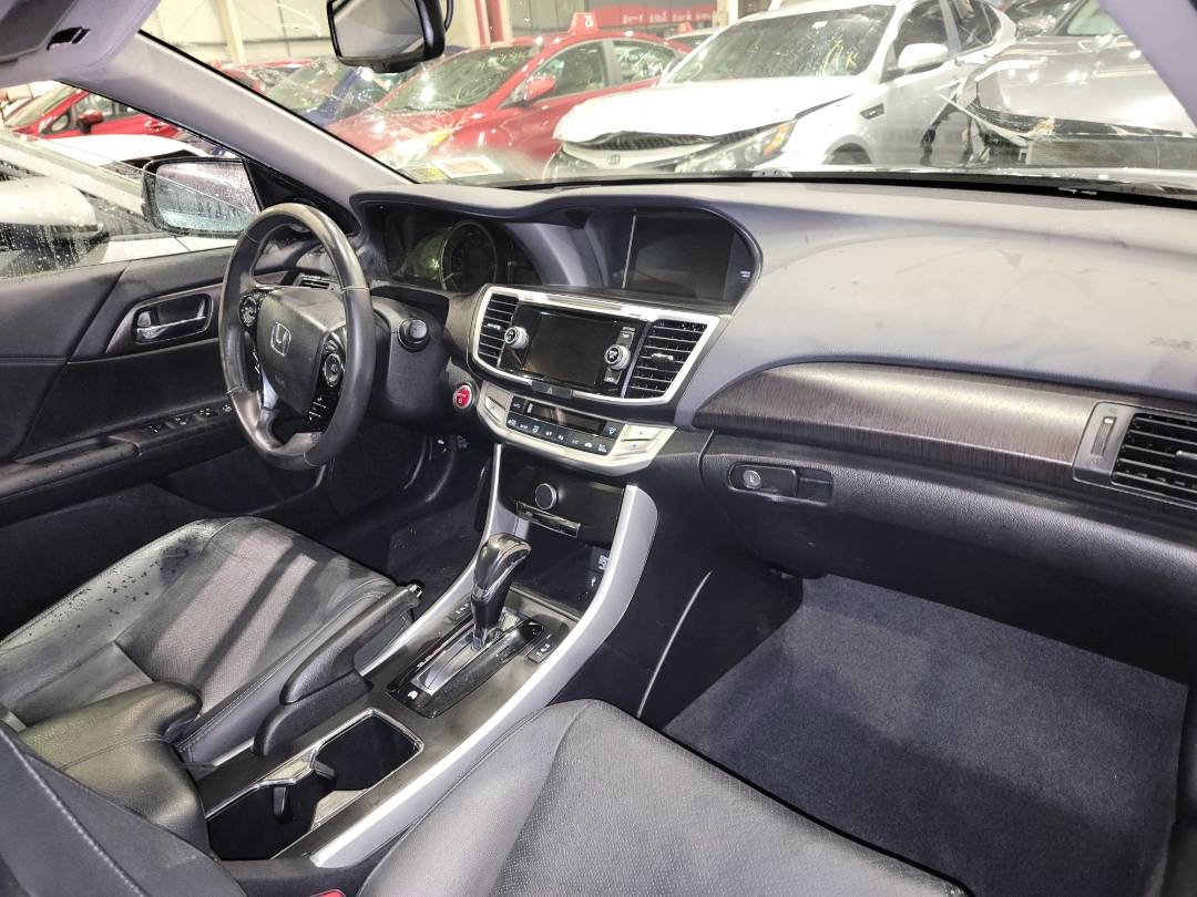 2015 HONDA ACCORD — 243916 Miles — Lot 36308022 - Marhaba Auctions Used Cars - Image 7