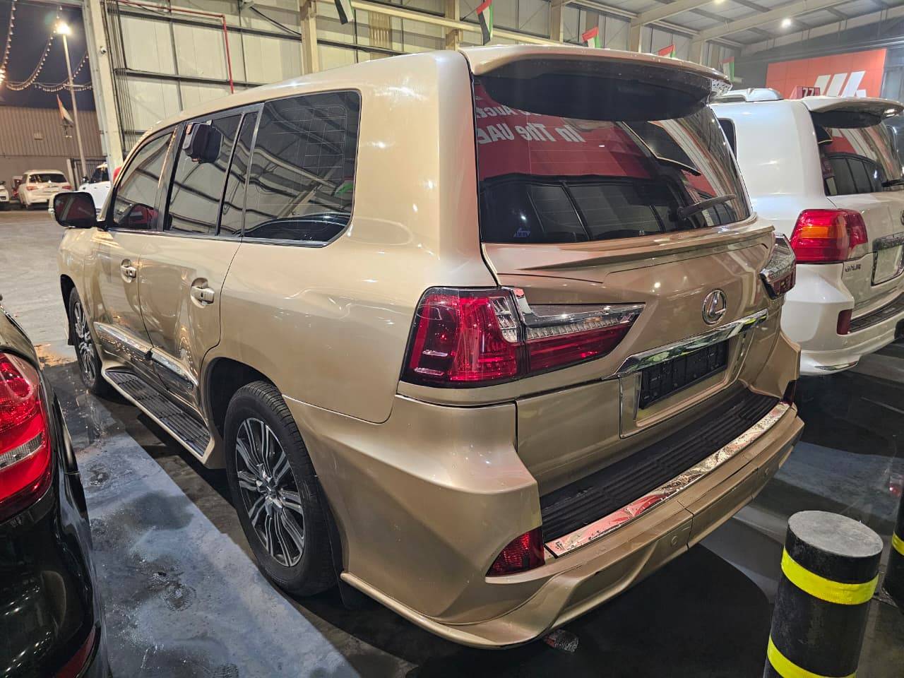 2009 LEXUS LX 570 — 183412 KM — Lot W894028311 — Main - Marhaba Auctions Used Cars - Image 4