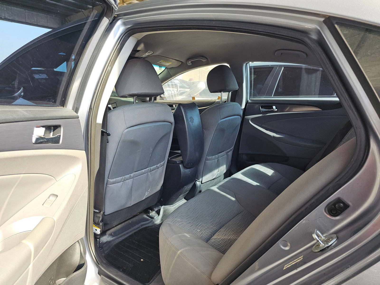 2015 HYUNDAI SONATA — 164471 Miles — Lot 1FA137646 — Main - Marhaba Auctions Used Cars - Image 6
