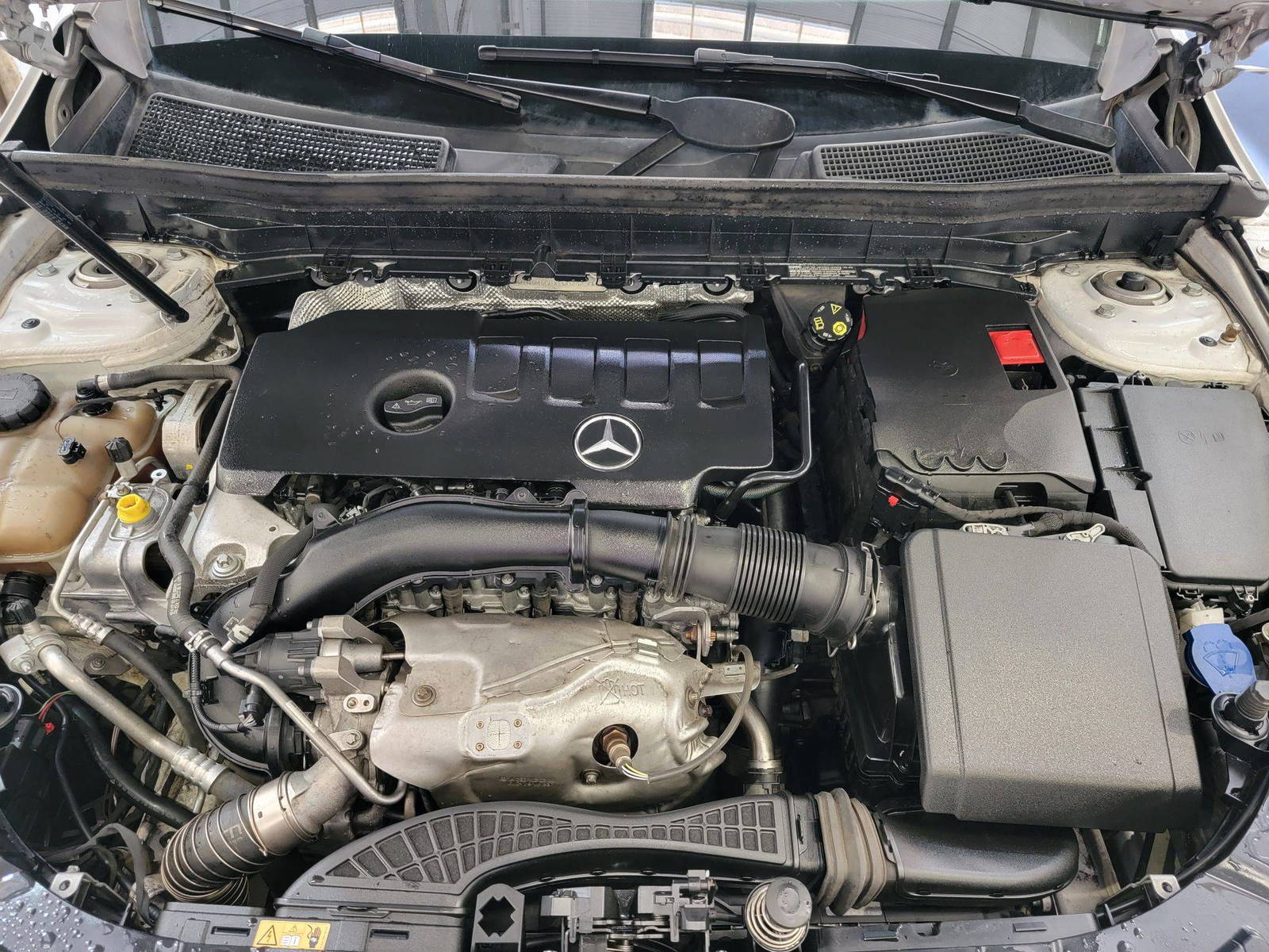 MERCEDES BENZ GLB 250 2020 - Marhaba Auction Used Cars - Image 12