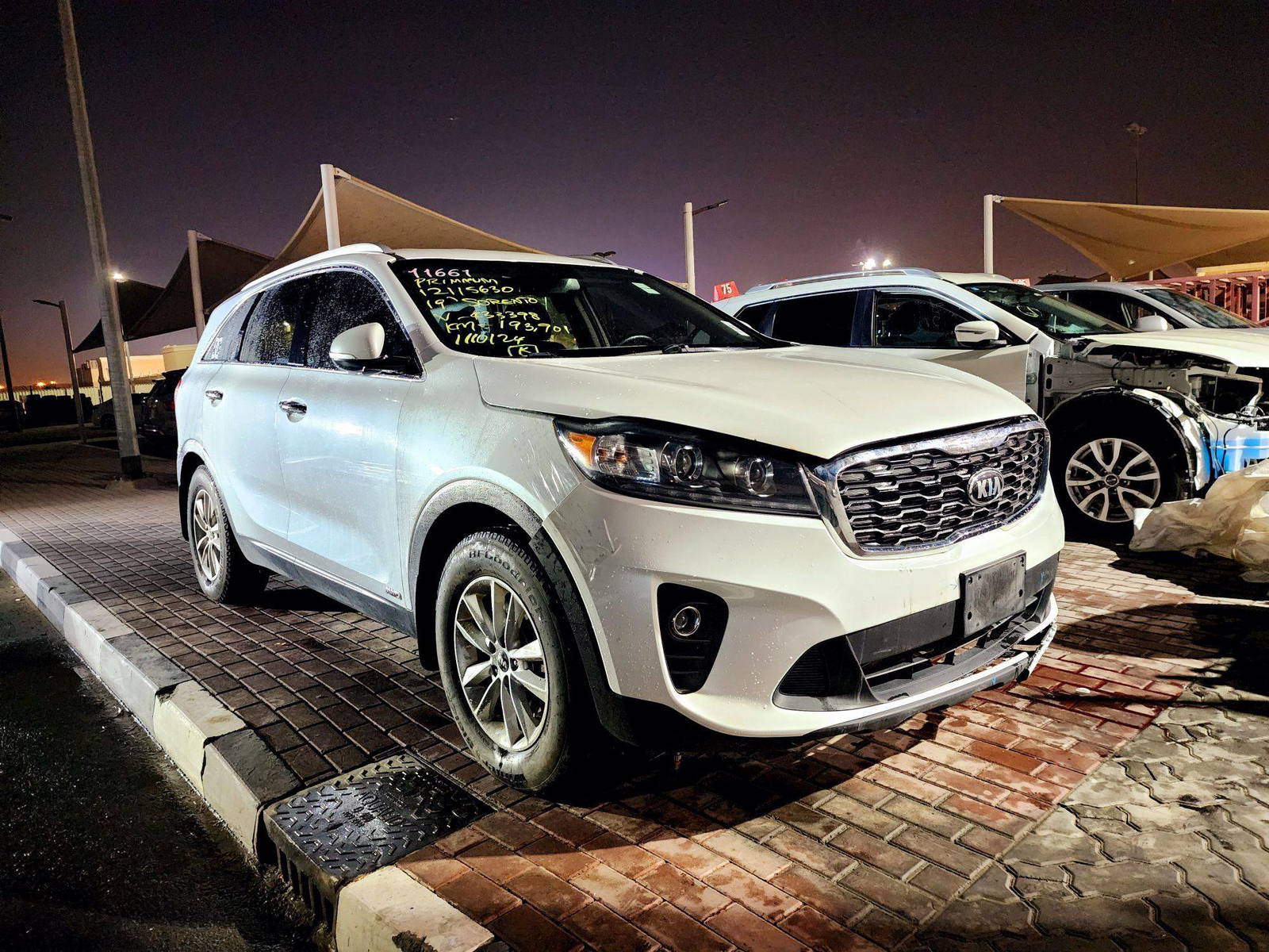 2019 KIA SORENTO — 193901 KM — Lot 12115630 — Souq - Marhaba Auctions Used Cars - Image 3