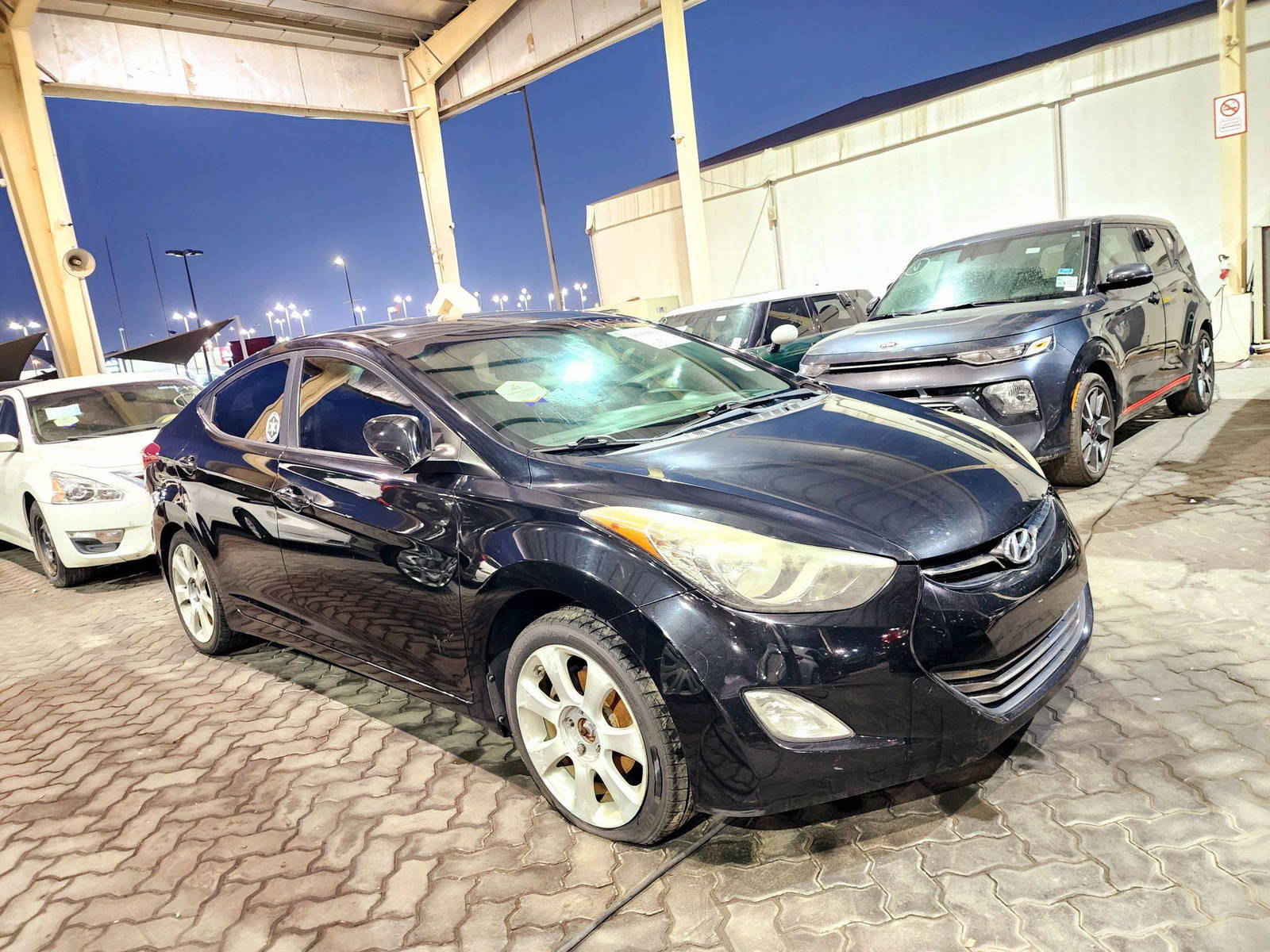2012 HYUNDAI ELANTRA — 122623 Miles — Lot 40831863 — Souq - Marhaba Auctions Used Cars - Image 4